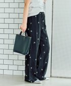 【フリークスストア/FREAK'S STORE】の限定展開 シアー小花柄刺繍ルーズパンツ 人気、トレンドファッション・服の通販 founy(ファニー) ファッション Fashion レディースファッション Fashion for Women パンツ Pants & Trousers 2026年 2026 おすすめ Recommended / Our Picks キャミワンピース Cami Dress, Slip Dress シアー Sheer, See-Through セットアップ Set-Up, Coordinated Outfit ビッグ Big, Oversized ポケット Pocket, Pocket Detail リラックス Relax, Relaxed Fit ワイド Wide, Wide Fit 夏 Summer 春 Spring S/S・春夏 SS, Spring/Summer, Warm Season thumbnail ブラック|ID: prp329100004933684 ipo3291000000037031044