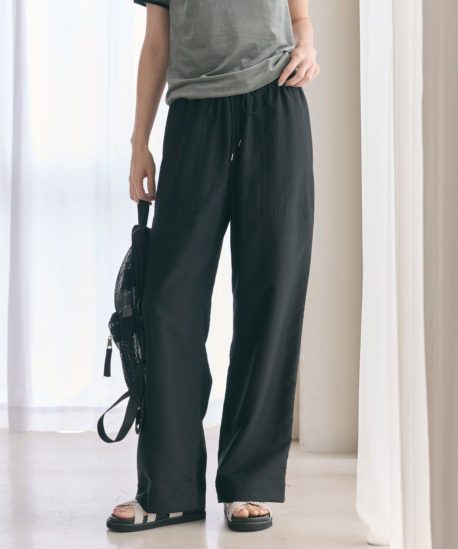 【ビューティ&ユース ユナイテッドアローズ/BEAUTY&YOUTH / UNITED ARROWS】のツイルパッチポケットイージーパンツ ウォッシャブル インテリア・キッズ・メンズ・レディースファッション・服の通販 founy(ファニー) 　ファッション　Fashion　レディースファッション　Fashion for Women　パンツ　Pants & Trousers　ウォッシャブル　Machine Washable　春　Spring　クロップド　Cropped, Short Length　サマー　Summer, Summer Style　サンダル　Sandals, Summer Shoes　シューズ　Shoes, Footwear　スニーカー　Sneakers, Trainers　トレンド　Trend, Trending Now　ドレープ　Drape, Draping Fabric　定番　Standard, Basic Item　パッチ　Patch, Appliqué　プリント　Print, Printed Pattern　ポケット　Pocket, Pocket Detail　リラックス　Relax, Relaxed Fit　ワイド　Wide, Wide Fit　S/S・春夏　SS, Spring/Summer, Warm Season　おすすめ　Recommended / Our Picks　夏　Summer　エレガント 上品　Elegant　BLACK|ID: prp329100004933694 ipo3291000000037031094