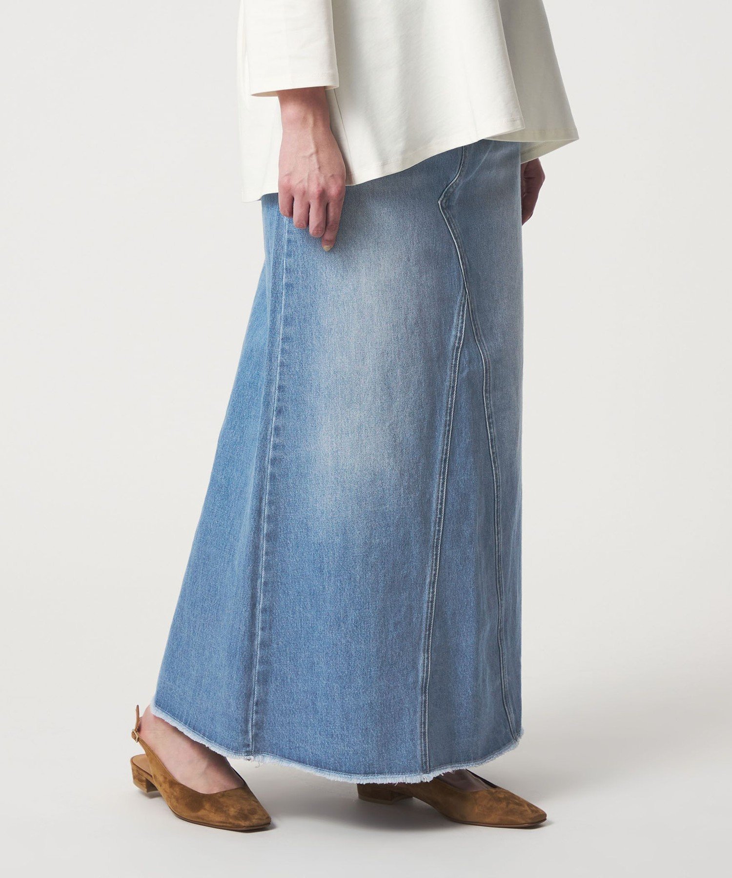 【ユナイテッドアローズ/UNITED ARROWS】のデニムスカート A DAY IN THE LIFE 人気、トレンドファッション・服の通販 founy(ファニー) 　ファッション　Fashion　レディースファッション　Fashion for Women　スカート　Skirts　デニムスカート・カジュアルスカート　Denim Skirts　ヴィンテージ　Vintage Style　カットオフ　Cut-Off Design　ジャケット　Jacket, Outerwear　ストレート　Straight, Straight Cut　スリット　Slit, Slit Detail　デニム　Denim, Jeans Material　トレンド　Trend, Trending Now　バランス　Balance, Style Balance　アウトレット　Outlet / Clearance　おすすめ　Recommended / Our Picks　ビジネス 仕事 通勤　Business / Work / Commuting　 other-1|ID: prp329100004933711 ipo3291000000037031164