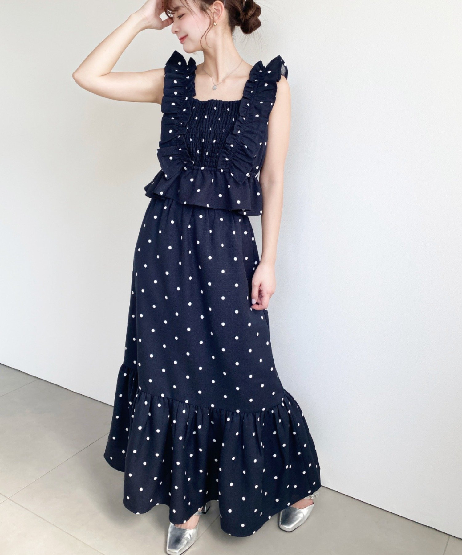 【モーメントプラス/moment+ / MEN】のリネンライクドットペプラムフリルブラウスセパレートワンピース インテリア・キッズ・メンズ・レディースファッション・服の通販 founy(ファニー) 　ファッション　Fashion　メンズファッション　Fashion for Men　サンダル　Sandals, Summer Shoes　シンプル　Simple, Minimal　セットアップ　Set-Up, Coordinated Outfit　セパレート　Separate, Two-Piece　デニム　Denim, Jeans Material　トレンド　Trend, Trending Now　ドット　Polka Dot, Dot Pattern　ノースリーブ　Sleeveless, No-Sleeve　バレエ　Ballet, Ballet Style　フリル　Frill, Ruffle　フレア　Flare, Flared　ベーシック　Basic, Essential　ペプラム　Peplum, Flared Hem　ポケット　Pocket, Pocket Detail　マキシ　Maxi, Full Length　ミックス　Mix, Mixed Style　リネン　Linen, Linen Fabric　ロング　Long, Long-Length　再入荷　Restock / Back in Stock　プチプライス・低価格　Affordable / Budget Price　夏　Summer　ネイビー|ID: prp329100004933720 ipo3291000000037031206