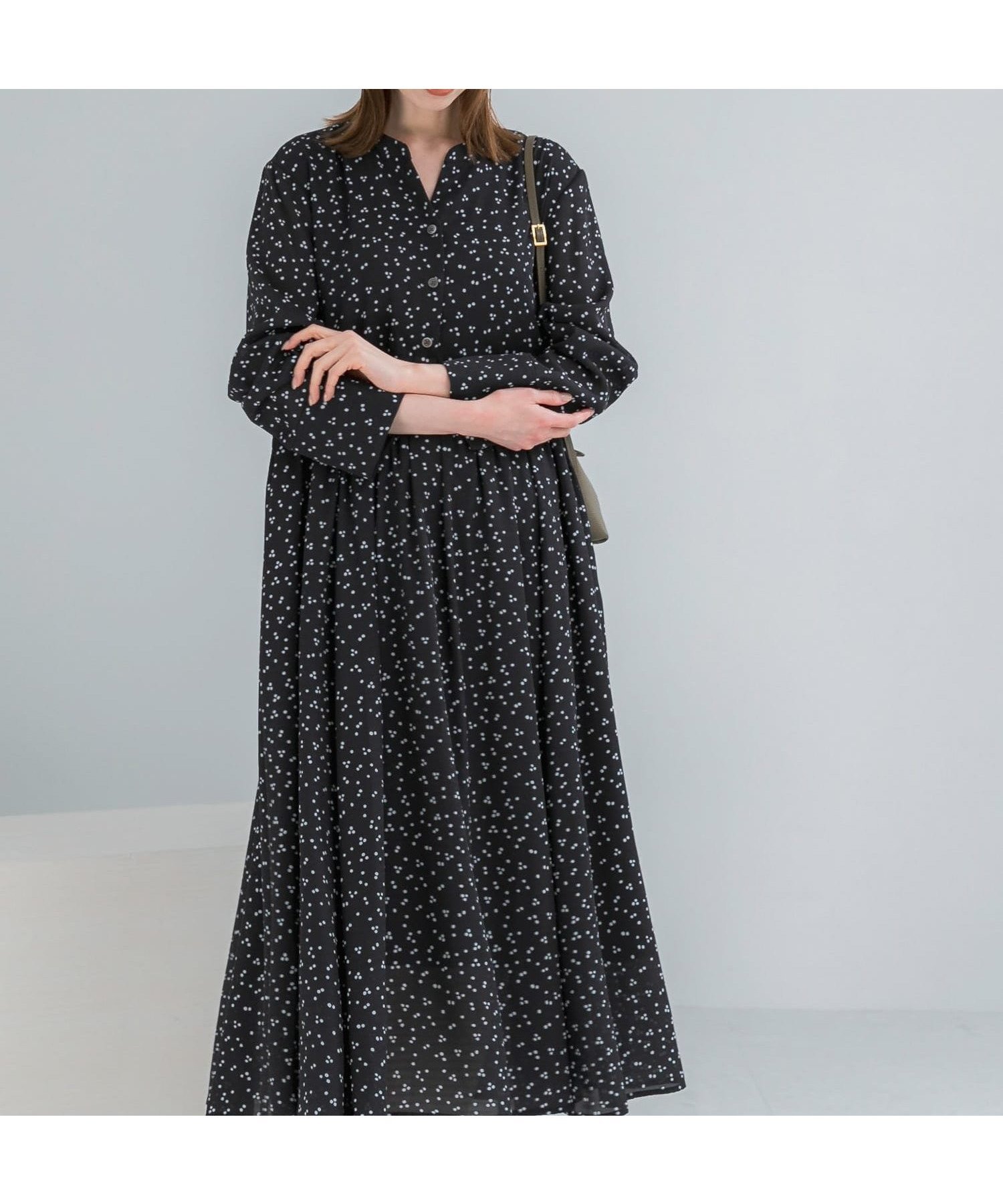 【アーバンリサーチ ロッソ/URBAN RESEARCH ROSSO】の『WEB限定』ランダムドットボリュームワンピース インテリア・キッズ・メンズ・レディースファッション・服の通販 founy(ファニー) 　ファッション　Fashion　レディースファッション　Fashion for Women　ワンピース　Dresses　2026年　2026　おすすめ　Recommended / Our Picks　ドット　Polka Dot, Dot Pattern　ドローコード　Drawcord, Drawstring Cord　バランス　Balance, Style Balance　ランダム　Random, Irregular　エレガント 上品　Elegant　夏　Summer　S/S・春夏　SS, Spring/Summer, Warm Season　ブラック|ID: prp329100004933723 ipo3291000000037031223