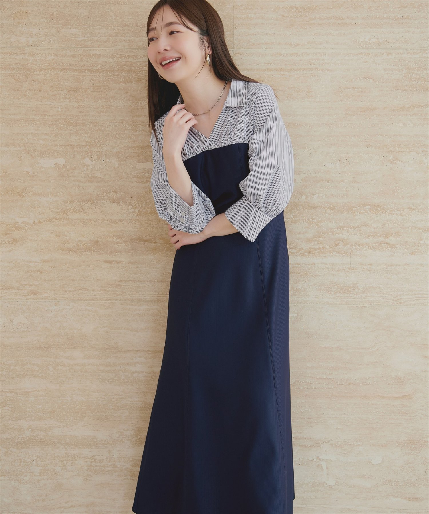 【ナチュラルクチュール/natural couture】のドッキングシャツワンピース インテリア・キッズ・メンズ・レディースファッション・服の通販 founy(ファニー) 　ファッション　Fashion　レディースファッション　Fashion for Women　ワンピース　Dresses　シャツワンピース / 1枚で着映えコーデ　Shirt Dresses　アクセサリー　Fashion Accessories　イヤリング　Earrings　カーディガン　Cardigan, Knitwear　サンダル　Sandals, Summer Shoes　シンプル　Simple, Minimal　ジャケット　Jacket, Outerwear　スニーカー　Sneakers, Trainers　ダウン　Down, Puffer　デコルテ　Décolleté, Neckline　ドッキング　Docking, Mixed Material　ネックレス　Necklace, Pendant Necklace　ポケット　Pocket, Pocket Detail　ロング　Long, Long-Length　再入荷　Restock / Back in Stock　おすすめ　Recommended / Our Picks　エレガント 上品　Elegant　2026年　2026　ネイビー|ID: prp329100004933744 ipo3291000000037031326