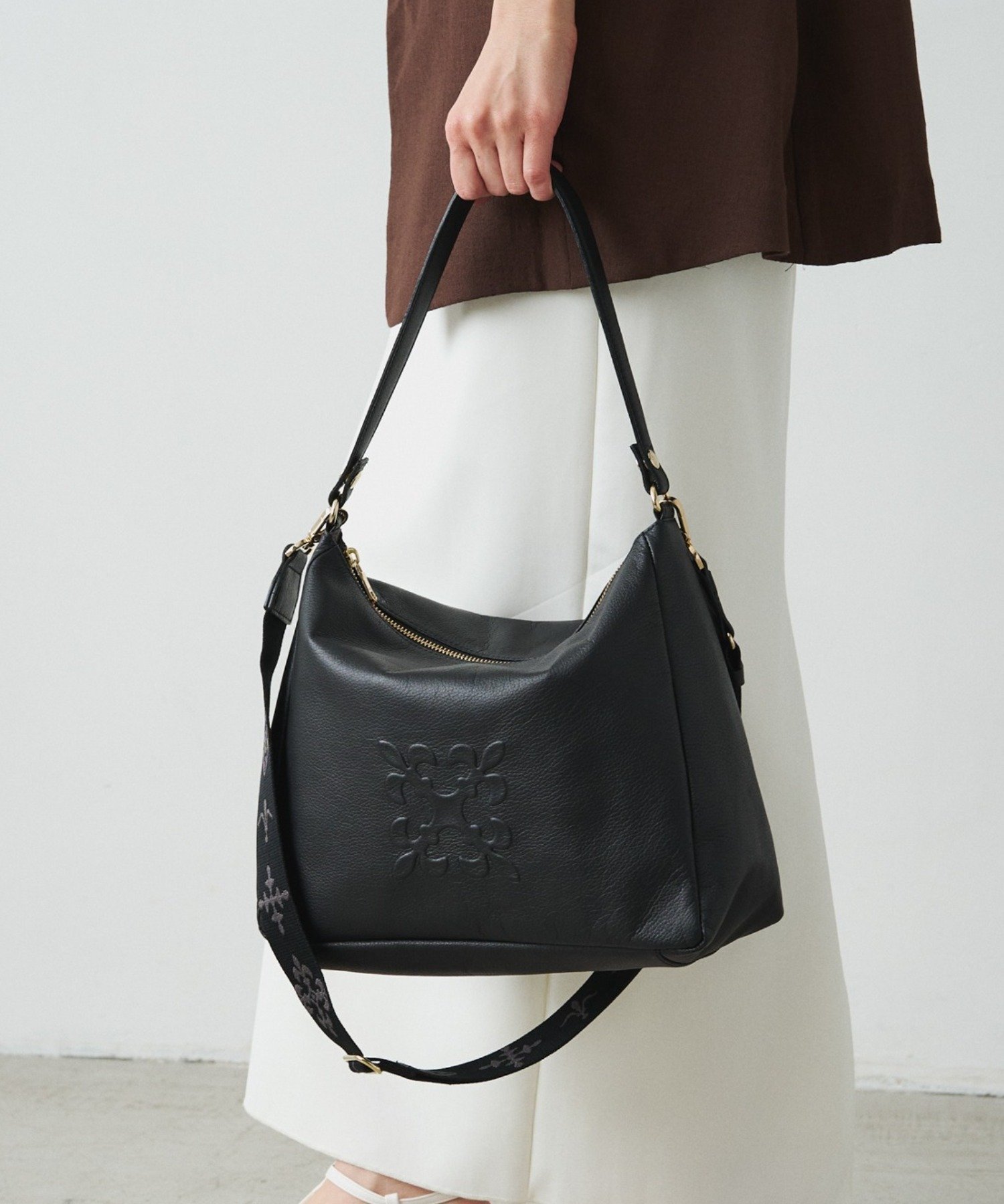 【ラシット/russet】のエンボスモノグラム2WAYショルダーバッグ 人気、トレンドファッション・服の通販 founy(ファニー) 　ファッション　Fashion　レディースファッション　Fashion for Women　バッグ　Bags　オケージョン　Occasion Wear　ショルダー　Shoulder, Shoulder Strap　シンプル　Simple, Minimal　バランス　Balance, Style Balance　フォルム　Silhouette, Form　ベーシック　Basic, Essential　ポケット　Pocket, Pocket Detail　日本製　Made In Japan　エレガント 上品　Elegant　セレモニー　Ceremony　ビジネス 仕事 通勤　Business / Work / Commuting　 other-1|ID: prp329100004933759 ipo3291000000037031384