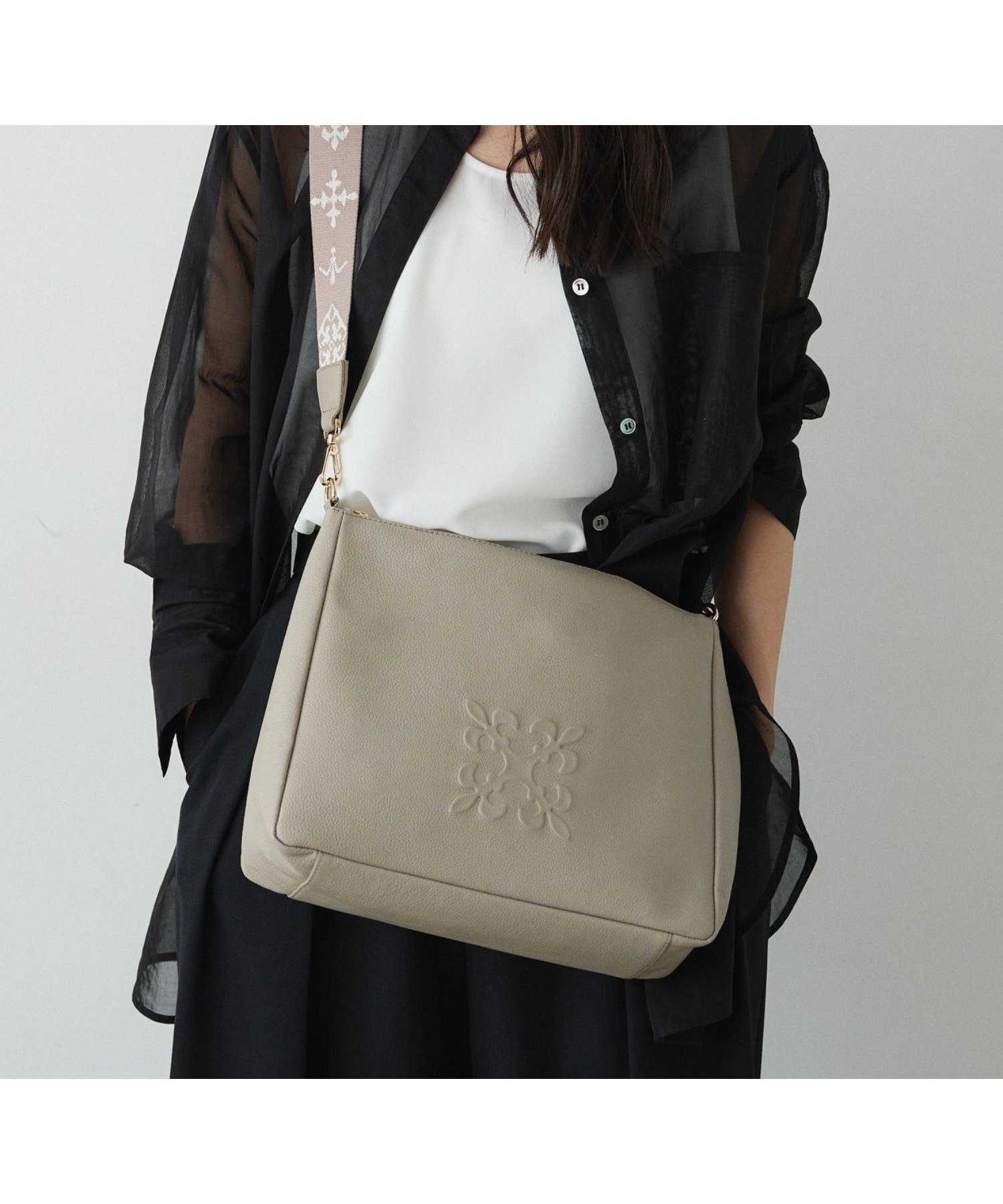 【ラシット/russet】のエンボスモノグラム2WAYショルダーバッグ インテリア・キッズ・メンズ・レディースファッション・服の通販 founy(ファニー) 　ファッション　Fashion　レディースファッション　Fashion for Women　バッグ　Bags　オケージョン　Occasion Wear　ショルダー　Shoulder, Shoulder Strap　シンプル　Simple, Minimal　バランス　Balance, Style Balance　フォルム　Silhouette, Form　ベーシック　Basic, Essential　ポケット　Pocket, Pocket Detail　日本製　Made In Japan　エレガント 上品　Elegant　セレモニー　Ceremony　ビジネス 仕事 通勤　Business / Work / Commuting　グレージュ|ID: prp329100004933759 ipo3291000000037031387