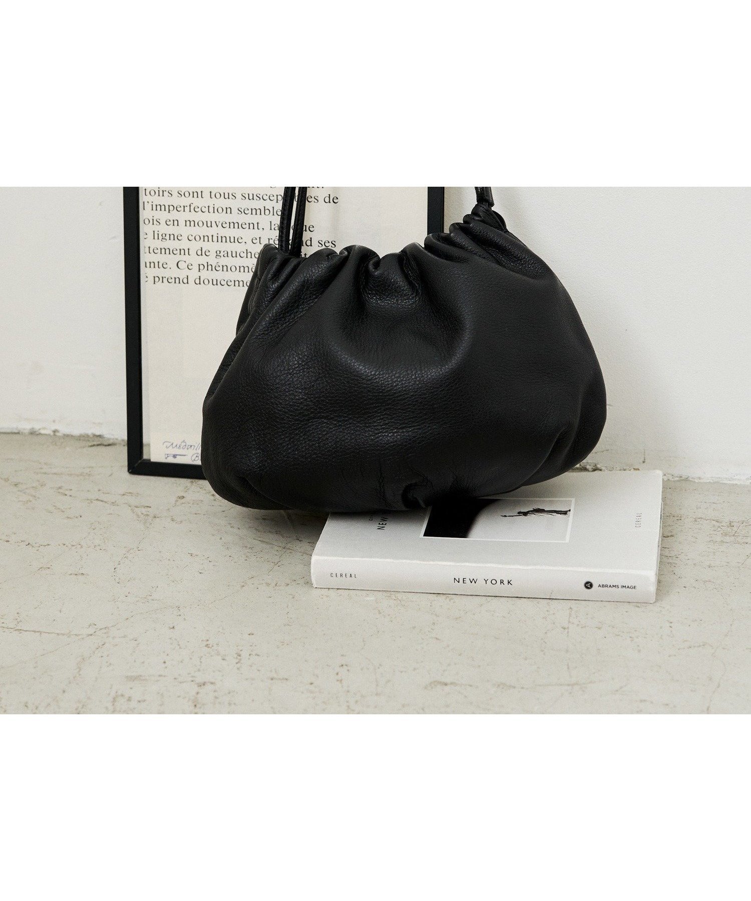 【ラシット/russet】のレザー巾着4WAYショルダーバッグ 人気、トレンドファッション・服の通販 founy(ファニー) 　ファッション　Fashion　レディースファッション　Fashion for Women　バッグ　Bags　イエロー　Yellow　オケージョン　Occasion Wear　クラッチ　Clutch, Clutch Bag　コンパクト　Compact, Small Size　巾着　Drawstring Bag, Kinchaku　軽量　Lightweight, Ultra Light　ショルダー　Shoulder, Shoulder Strap　シルバー　Silver, Metallic Silver　シンプル　Simple, Minimal　スタイリッシュ　Stylish, Fashionable　フォルム　Silhouette, Form　ベーシック　Basic, Essential　ポケット　Pocket, Pocket Detail　メタリック　Metallic, Shiny Finish　日本製　Made In Japan　エレガント 上品　Elegant　セレモニー　Ceremony　 other-1|ID: prp329100004933766 ipo3291000000037031419