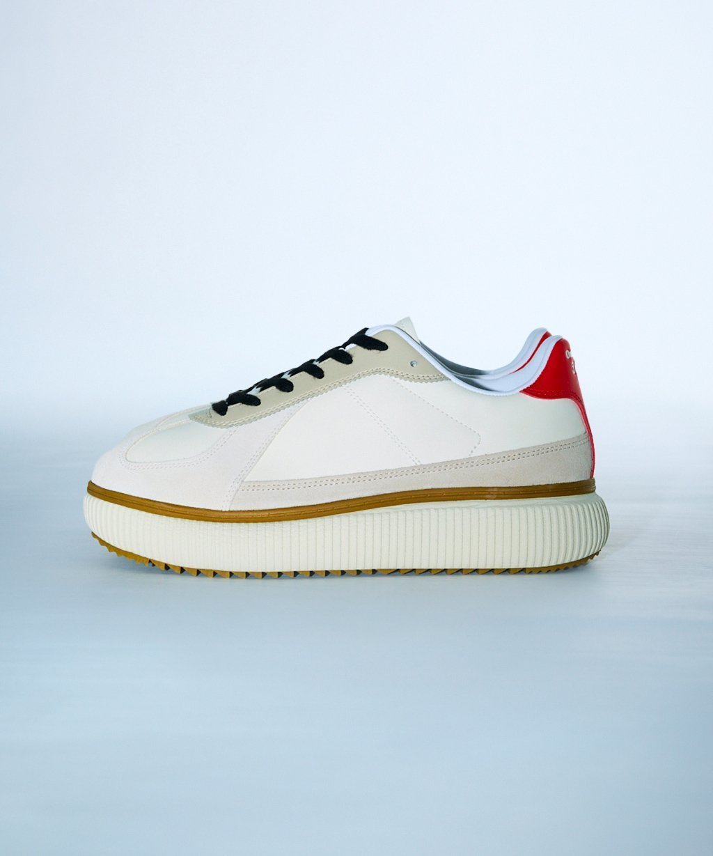 【オニツカ タイガー/Onitsuka Tiger】の【公式ショップ】DELECITY インテリア・キッズ・メンズ・レディースファッション・服の通販 founy(ファニー) 　ファッション　Fashion　レディースファッション　Fashion for Women　クッション　Cushion, Throw Pillow　シューズ　Shoes, Footwear　フォルム　Silhouette, Form　フラット　Flat, Flat Shoes　軽量　Lightweight, Ultra Light　CREAM/FIERY RED|ID: prp329100004933787 ipo3291000000037031492