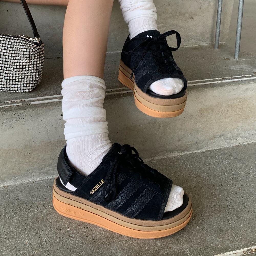 【アディダス/adidas】の【公式】アディダス adidas 返品可 ガゼル ボールド サンダル / GAZELLE BOLD SANDALS 人気、トレンドファッション・服の通販 founy(ファニー) 　ファッション　Fashion　レディースファッション　Fashion for Women　クッション　Cushion, Throw Pillow　クラシック　Classic, Timeless Style　サンダル　Sandals, Summer Shoes　スポーツ　Sports, Activewear　フィット　Fit, Slim Fit　プレミアム　Premium, High-End　モダン　Modern, Contemporary　ライニング　Inner Lining, Inner Fabric, Lined　ラウンド　Round, Round Neck　レギュラー　Regular, Standard Fit　夏　Summer　定番　Standard, Basic Item　 other-1|ID: prp329100004933792 ipo3291000000037031507