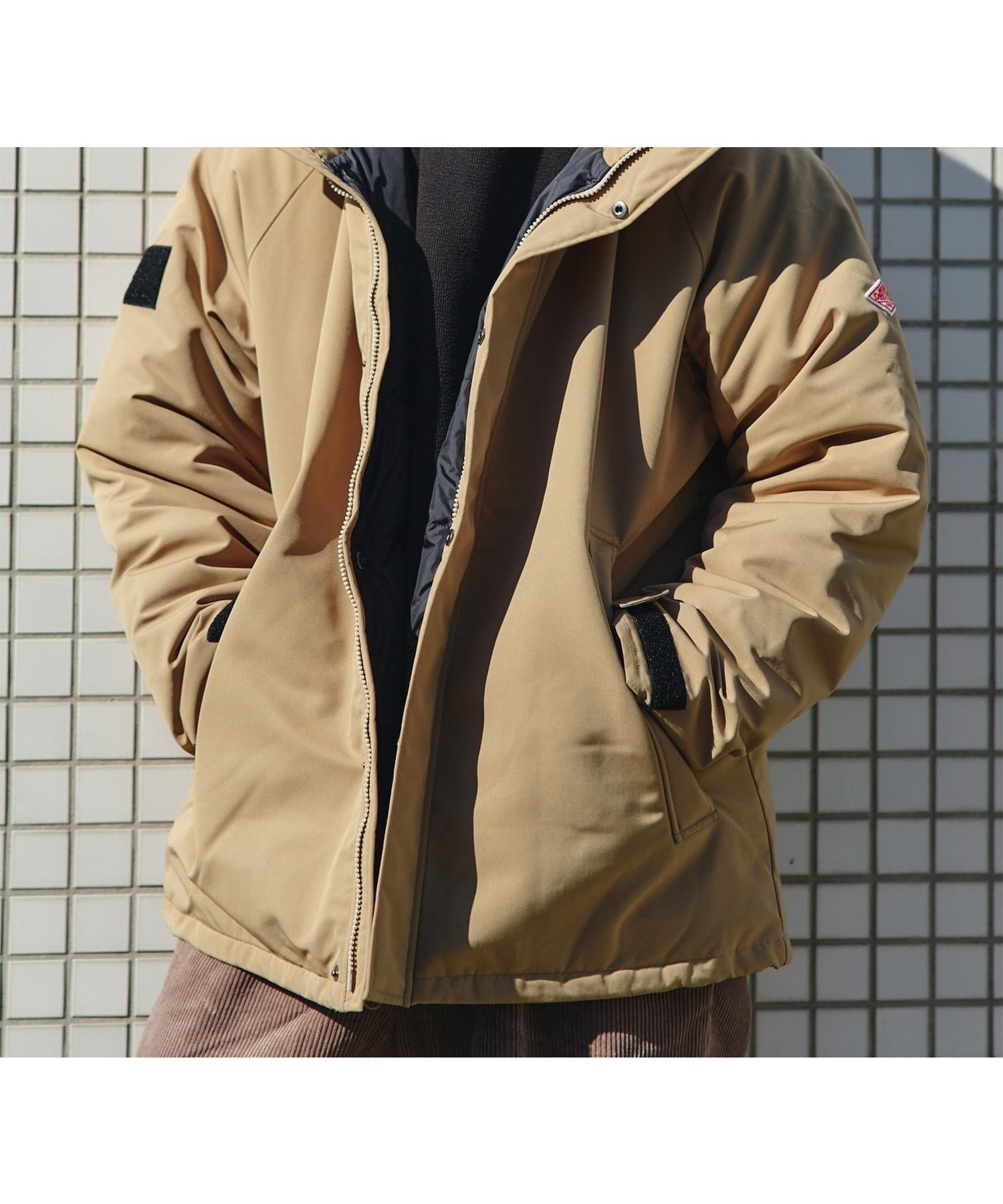 【ビームス/BEAMS / MEN】のDANTON / ARMY HOODED JACKET インテリア・キッズ・メンズ・レディースファッション・服の通販 founy(ファニー) 　ファッション　Fashion　メンズファッション　Fashion for Men　インナー　Innerwear　シンプル　Simple, Minimal　ジャケット　Jacket, Outerwear　スリーブ　Sleeve, Long Sleeve / Short Sleeve　ダウン　Down, Puffer　定番　Standard, Basic Item　ビッグ　Big, Oversized　フィット　Fit, Slim Fit　フランス　France, French　フロント　Front, Front Design　ポケット　Pocket, Pocket Detail　ミリタリー　Military, Army Style　ワーク　Workwear, Utility Style　BEIGE|ID: prp329100004933814 ipo3291000000037031603