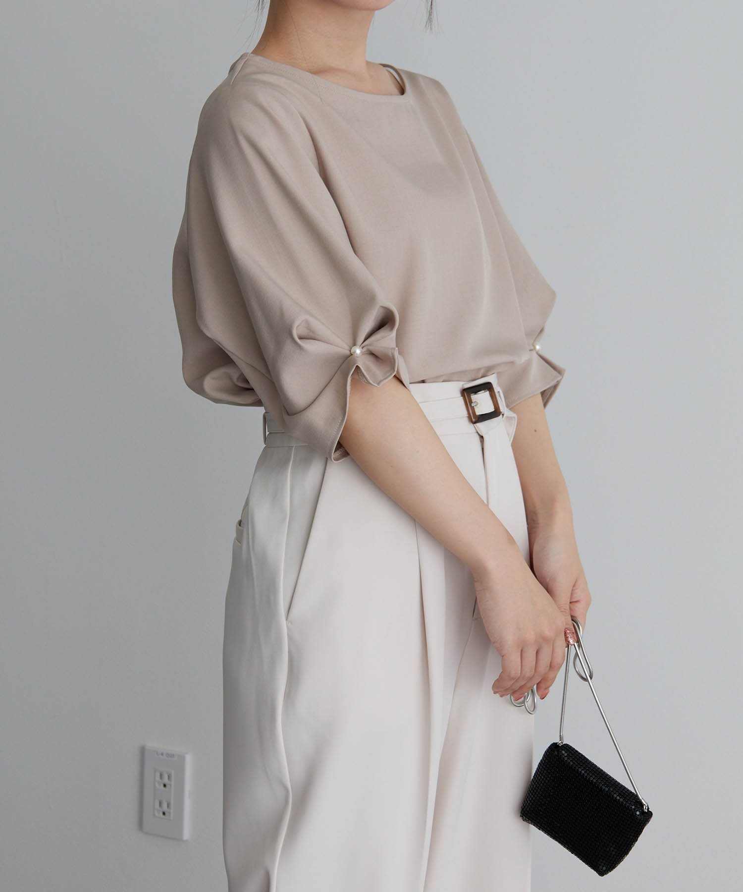 【ラナン/Ranan】のRanan/ひんやり!袖タックデザインきれい見えブラウス インテリア・キッズ・メンズ・レディースファッション・服の通販 founy(ファニー) 　ファッション　Fashion　レディースファッション　Fashion for Women　トップス・カットソー　Cut & Sew Tops　シャツ・ブラウス・オフィスカジュアル　Elegant Blouses & Button-Ups　セットアップ　Set-Up, Coordinated Outfit　デニム　Denim, Jeans Material　パール　Pearl, Pearl Accent　フェミニン　Feminine, Girly　ポケット　Pocket, Pocket Detail　ワイド　Wide, Wide Fit　再入荷　Restock / Back in Stock　おすすめ　Recommended / Our Picks　ビジネス 仕事 通勤　Business / Work / Commuting　BE|ID: prp329100004933861 ipo3291000000037031803