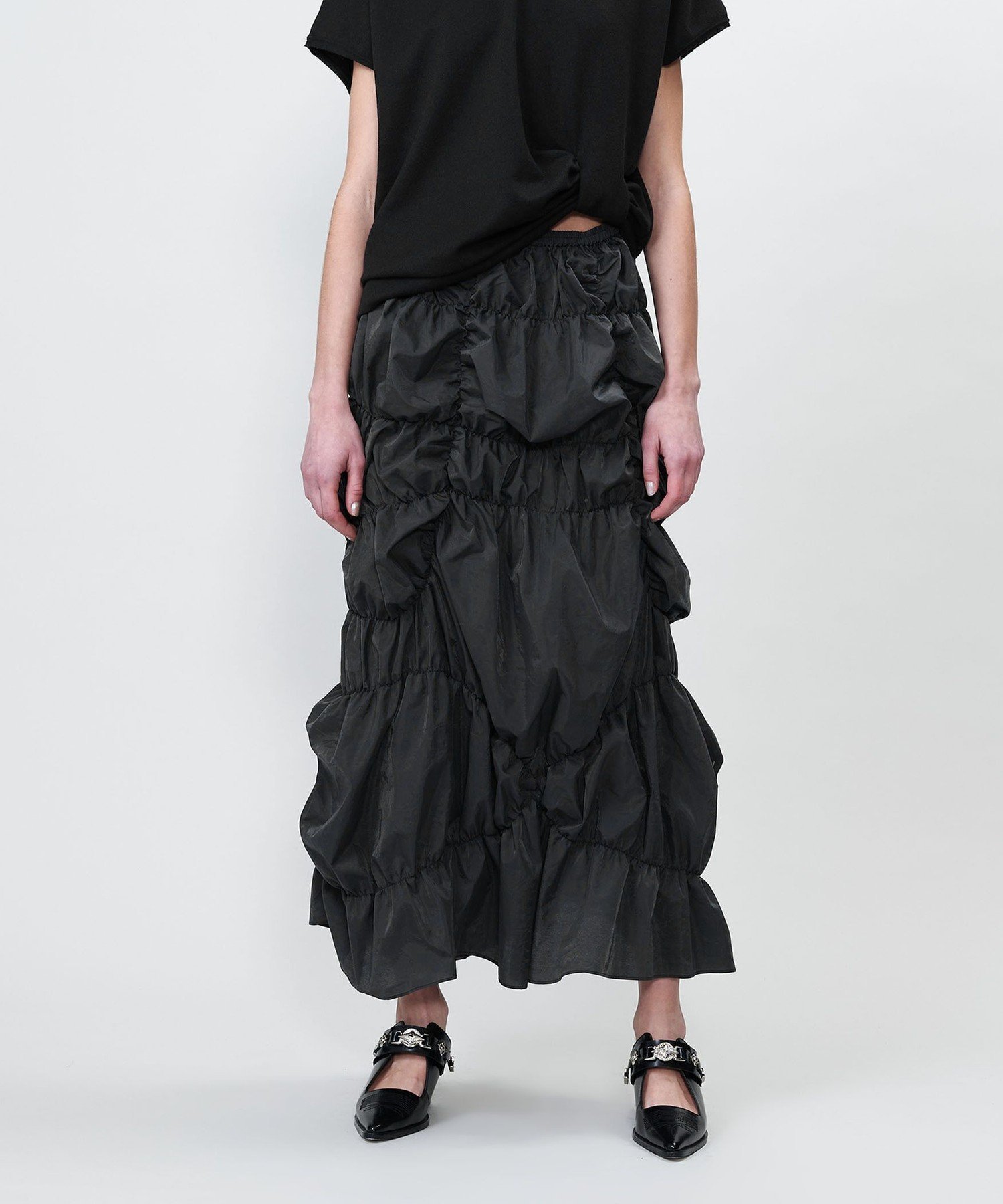 【ユナイテッドアローズ/UNITED ARROWS】のASTRAET タフタ シャーリング ロングスカート 人気、トレンドファッション・服の通販 founy(ファニー) 　ファッション　Fashion　レディースファッション　Fashion for Women　スカート　Skirts　ロングスカート　Long Skirts / Maxi & Midi Skirts　アシンメトリー　Asymmetrical Style　ギャザー　Gathered, Ruffled　コンパクト　Compact, Small Size　シャーリング　Shirring, Ruched　タフタ　Taffeta, Structured Fabric　ロング　Long, Long-Length　アウトレット　Outlet / Clearance　 other-1|ID: prp329100004933894 ipo3291000000037031935