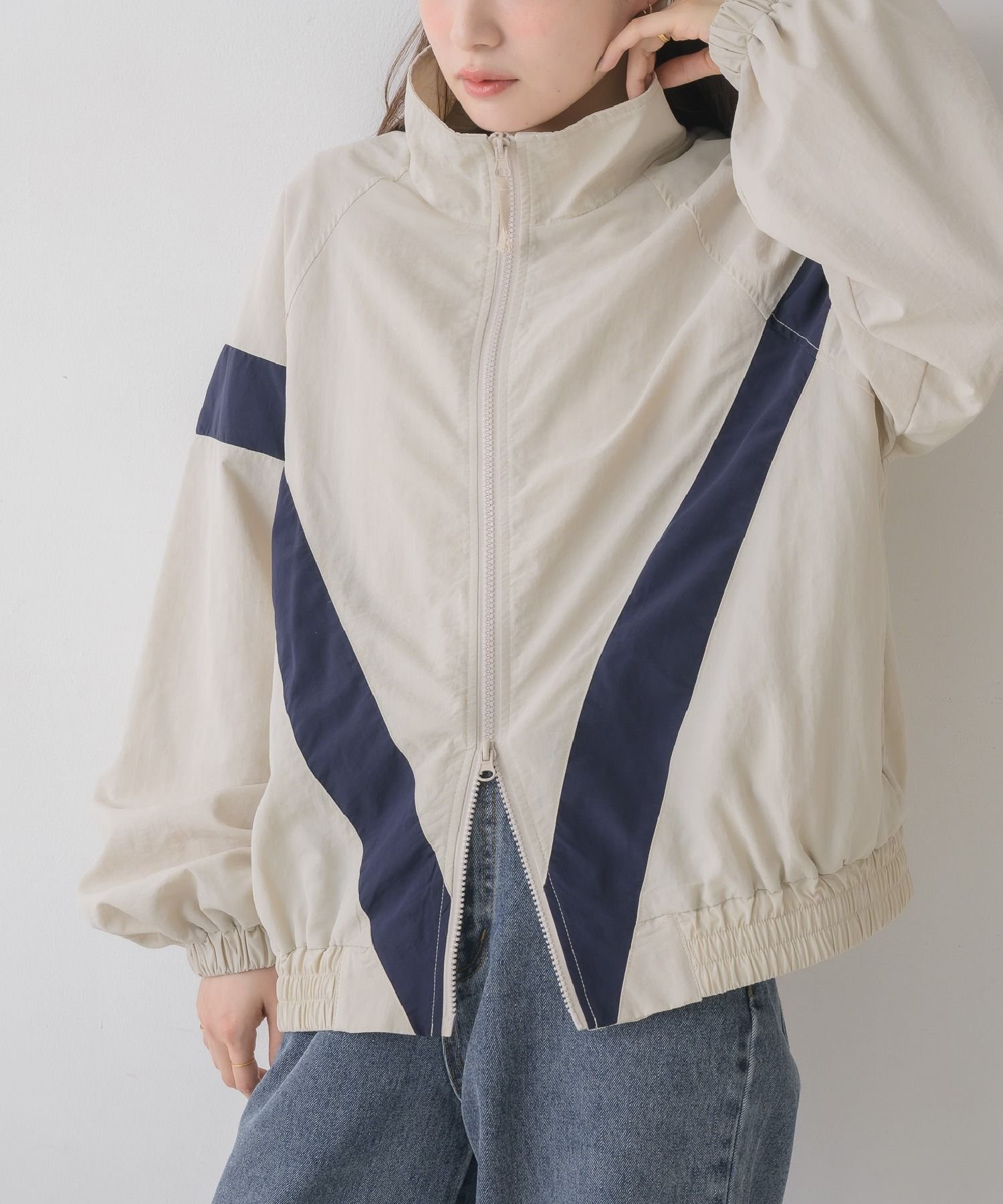 【レトロガール/RETRO GIRL】の配色ラインナイロンBZ インテリア・キッズ・メンズ・レディースファッション・服の通販 founy(ファニー) 　ファッション　Fashion　レディースファッション　Fashion for Women　アウトドア　Outdoor Clothing　ショート　Short, Short Length　ジャケット　Jacket, Outerwear　トレンド　Trend, Trending Now　パーカー　Hoodie, Parka　フロント　Front, Front Design　ブルゾン　Blouson, Bomber Jacket　ベーシック　Basic, Essential　ボトム　Bottoms, Lower Wear　春　Spring　羽織　Haori, Light Jacket　エクリュ|ID: prp329100004936195 ipo3291000000037041688