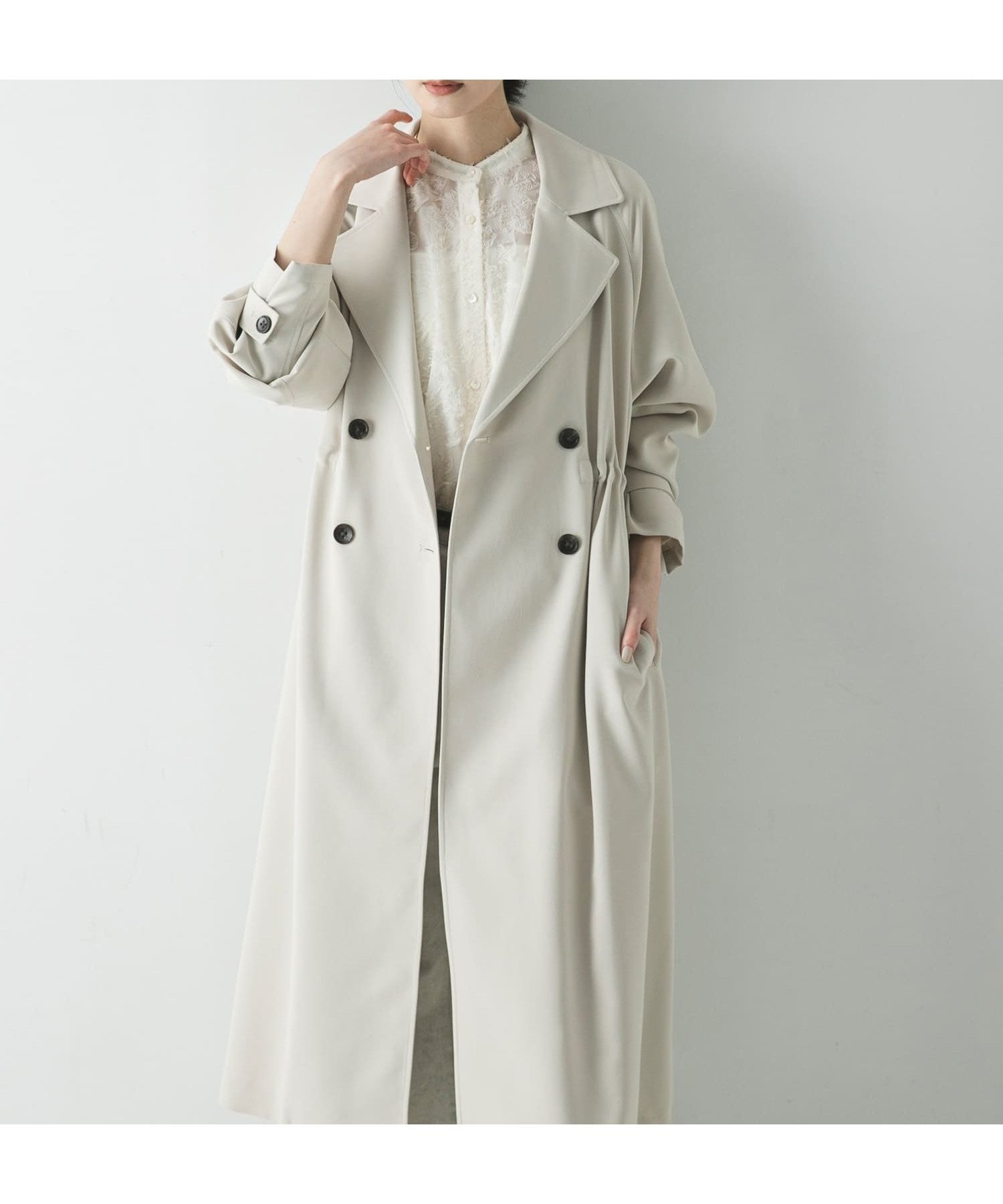 【アーバンリサーチ/URBAN RESEARCH】の『撥水/UVカット』ドロストトレンチコート インテリア・キッズ・メンズ・レディースファッション・服の通販 founy(ファニー) 　ファッション　Fashion　レディースファッション　Fashion for Women　アウター　Coat / Outerwear Collection　コート・ロングコート・ピーコート　Long Coats, Peacoats & More　トレンチコート / 春秋の定番アウター　Trench Coats　ギャザー　Gathered, Ruffled　シンプル　Simple, Minimal　ドレープ　Drape, Draping Fabric　S/S・春夏　SS, Spring/Summer, Warm Season　夏　Summer　エレガント 上品　Elegant　2026年　2026　ライトグレー|ID: prp329100004936271 ipo3291000000037042014