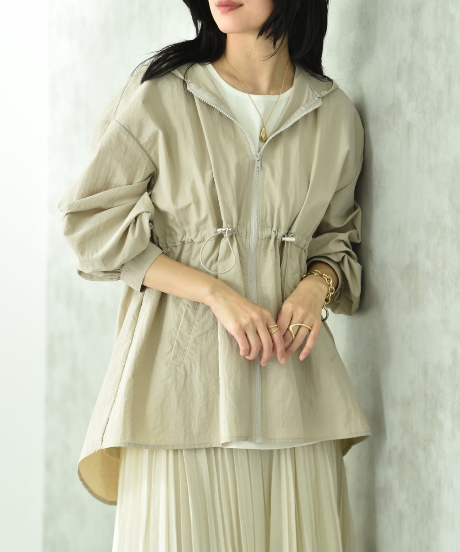 【インタープラネット/INTERPLANET】の【撥水加工】フード付ウエストドロストマンパー インテリア・キッズ・メンズ・レディースファッション・服の通販 founy(ファニー) 　ファッション　Fashion　レディースファッション　Fashion for Women　ドローコード　Drawcord, Drawstring Cord　ベージュ|ID: prp329100004936283 ipo3291000000037042072