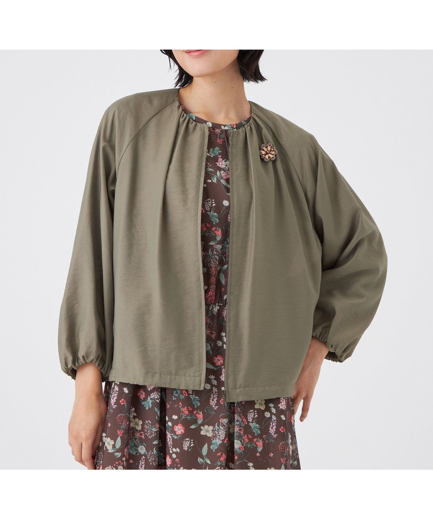 【トランスワーク/TRANS WORK】の【ウォッシャブル】シアータンブラーブルゾン インテリア・キッズ・メンズ・レディースファッション・服の通販 founy(ファニー) 　ファッション　Fashion　レディースファッション　Fashion for Women　アウター　Coat / Outerwear Collection　ブルゾンジャケット・スポーティアウター　Blouson Jackets　ウォッシャブル　Machine Washable　ギャザー　Gathered, Ruffled　シアー　Sheer, See-Through　ドレープ　Drape, Draping Fabric　ドローストリング　Drawstring, Pull Cord　エレガント 上品　Elegant　抗菌　Antibacterial, Bacteria-Resistant　春　Spring　秋　Autumn　カーキ|ID: prp329100004936285 ipo3291000000037042082