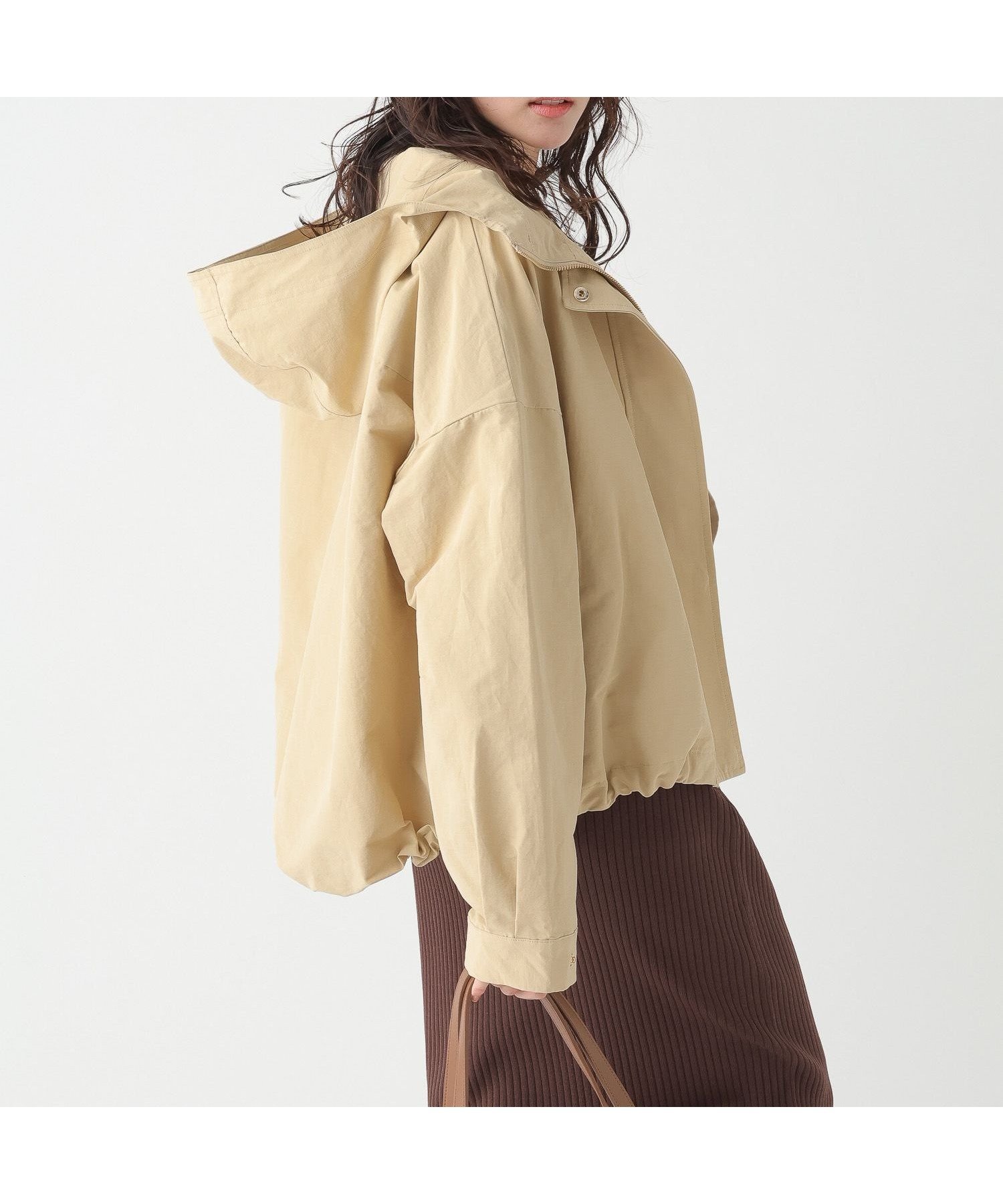 【エルーラ/Elura】のフーデットショートブルゾン/661903 インテリア・キッズ・メンズ・レディースファッション・服の通販 founy(ファニー) 　ファッション　Fashion　レディースファッション　Fashion for Women　アウター　Coat / Outerwear Collection　ブルゾンジャケット・スポーティアウター　Blouson Jackets　ブルゾン　Blouson, Bomber Jacket　リュクス　Luxury, Elegant, High-End, Chic　エレガント 上品　Elegant　ビジネス 仕事 通勤　Business / Work / Commuting　ベージュ52|ID: prp329100004936313 ipo3291000000037042206