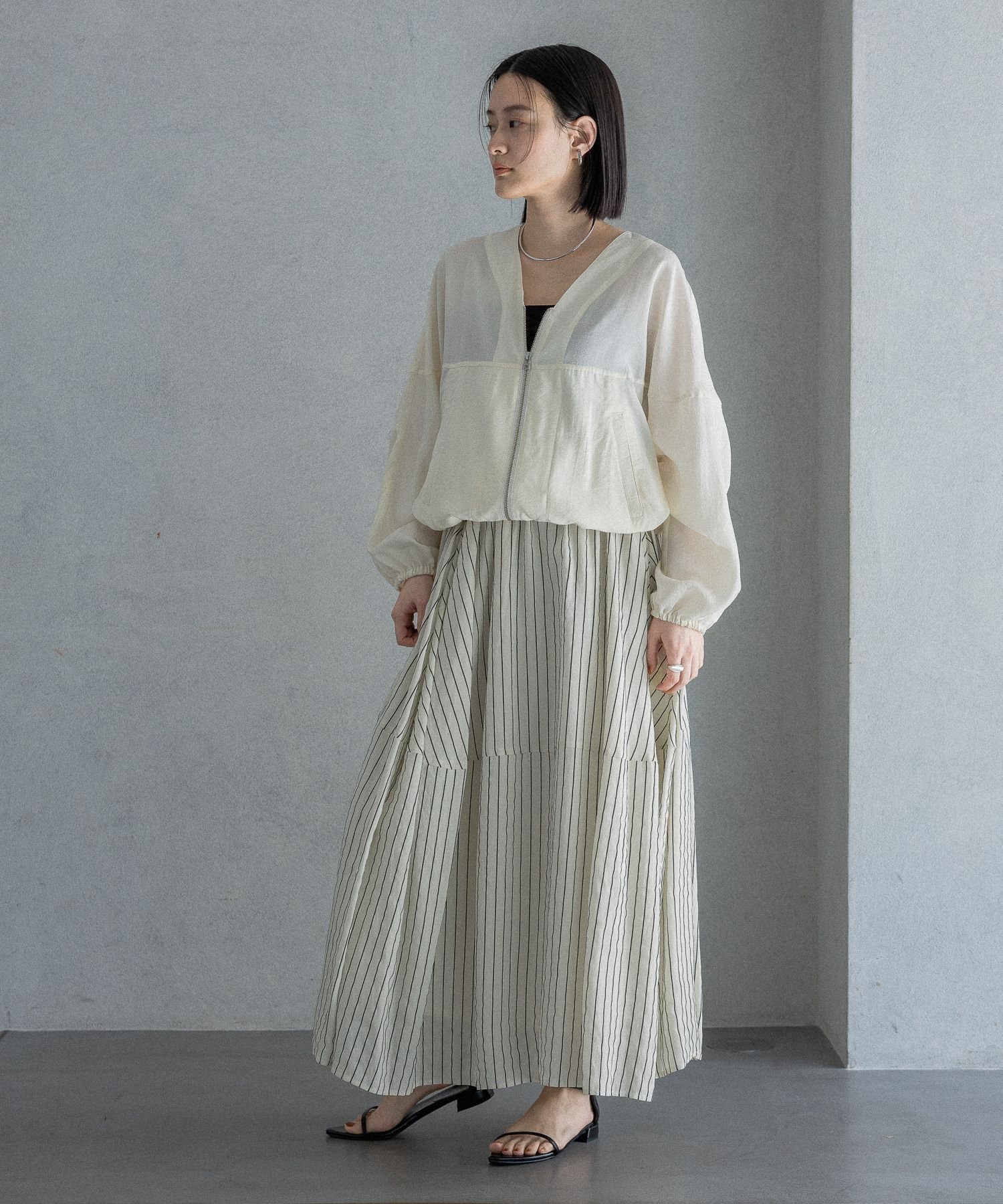 【アパートバイローリーズ/apart by lowrys】のシアーノーカラーブルゾン インテリア・キッズ・メンズ・レディースファッション・服の通販 founy(ファニー) 　ファッション　Fashion　レディースファッション　Fashion for Women　アウター　Coat / Outerwear Collection　ブルゾンジャケット・スポーティアウター　Blouson Jackets　インナー　Innerwear　コンパクト　Compact, Small Size　シアー　Sheer, See-Through　ドット　Polka Dot, Dot Pattern　ブルゾン　Blouson, Bomber Jacket　メタリック　Metallic, Shiny Finish　夏　Summer　洗える　Machine Washable　無地　Plain, Solid Color　羽織　Haori, Light Jacket　ナチュラルムジ08|ID: prp329100004936346 ipo3291000000037042349