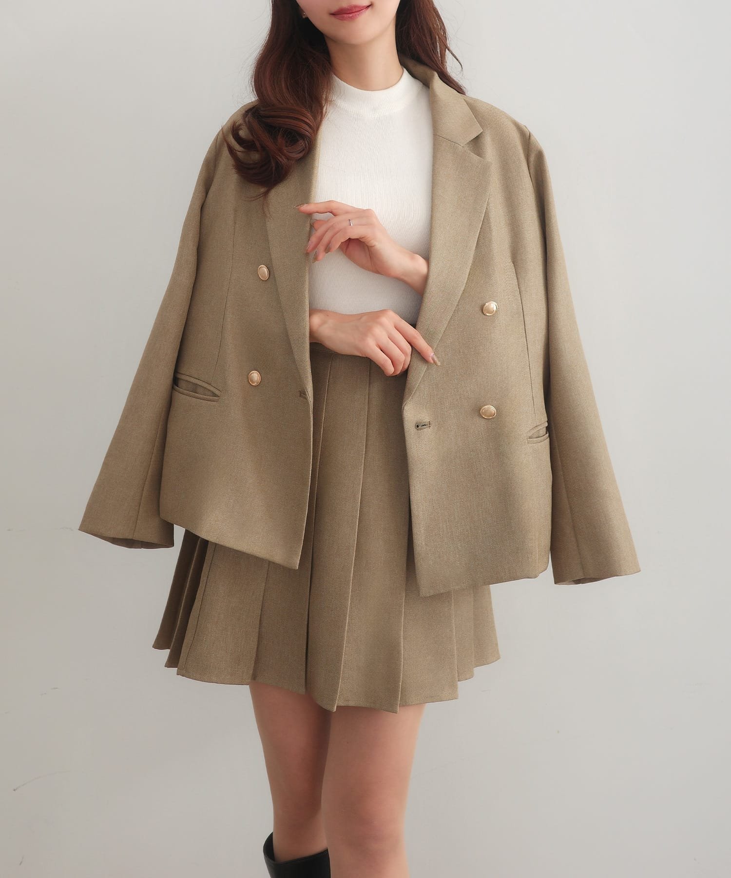 【ジュノア/JUNOAH】のセネア テーラードジャケット+スカート インテリア・キッズ・メンズ・レディースファッション・服の通販 founy(ファニー) 　ファッション　Fashion　レディースファッション　Fashion for Women　アウター　Coat / Outerwear Collection　レディースジャケット・軽アウター　Jackets　テーラードジャケット / 通勤・きれいめスタイル　Tailored Jackets & Blazers　ジャケット　Jacket, Outerwear　グレージュ|ID: prp329100004936383 ipo3291000000037042522