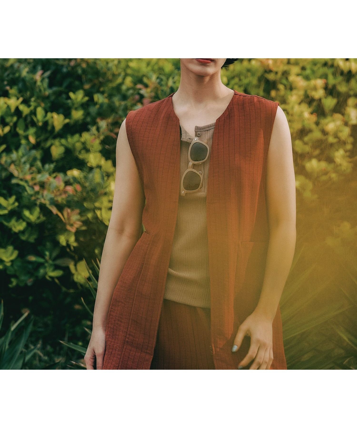 【レプシィム ローリーズファーム/LEPSIM LOWRYS FARM】の《リネンライクドライシリーズ》切り替えポケベスト インテリア・キッズ・メンズ・レディースファッション・服の通販 founy(ファニー) 　ファッション　Fashion　レディースファッション　Fashion for Women　アウター　Coat / Outerwear Collection　トップス・カットソー　Cut & Sew Tops　ベスト&ジレ / 重ね着スタイル　Vests & Gilets　おすすめ　Recommended / Our Picks　ギャザー　Gathered, Ruffled　セットアップ　Set-Up, Coordinated Outfit　フロント　Front, Front Design　ベスト　Vest, Waistcoat　ポケット　Pocket, Pocket Detail　ラップ　Wrap, Wrap Design　人気　Popular, Best Seller　オレンジブラウン40|ID: prp329100004936460 ipo3291000000037042863