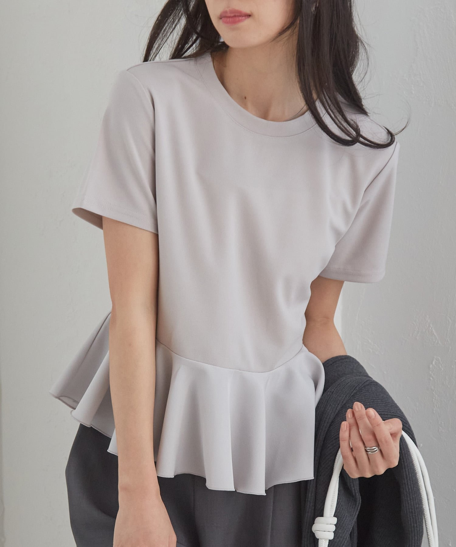 【ラナン/Ranan】のRanan/イレヘムペプラムTシャツ インテリア・キッズ・メンズ・レディースファッション・服の通販 founy(ファニー) 　ファッション　Fashion　レディースファッション　Fashion for Women　トップス・カットソー　Cut & Sew Tops　シャツ・ブラウス・オフィスカジュアル　Elegant Blouses & Button-Ups　ロングTシャツ・Tシャツ　Longline T-Shirts & Tees　おすすめ　Recommended / Our Picks　イレギュラーヘム　Irregular Hem　コンパクト　Compact, Small Size　デニム　Denim, Jeans Material　ドッキング　Docking, Mixed Material　ペプラム　Peplum, Flared Hem　ポケット　Pocket, Pocket Detail　切替　Switching, Contrast Panel　ビジネス 仕事 通勤　Business / Work / Commuting　LGR|ID: prp329100004936715 ipo3291000000037044465