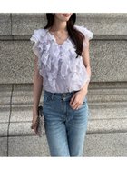 【スナイデル/SNIDEL】の【WEB限定カラーあり】ノースリフリルブラウス 人気、トレンドファッション・服の通販 founy(ファニー) ファッション Fashion レディースファッション Fashion for Women トップス・カットソー Cut & Sew Tops シャツ・ブラウス・オフィスカジュアル Elegant Blouses & Button-Ups インナー Innerwear ウェーブ Wavy Pattern 今季 This Season, Current Season シアー Sheer, See-Through ストレート Straight, Straight Cut スマート Smart, Elegant トレンド Trend, Trending Now ドット Polka Dot, Dot Pattern 人気 Popular, Best Seller フィット Fit, Slim Fit フリル Frill, Ruffle ミックス Mix, Mixed Style 無地 Plain, Solid Color ラベンダー Lavender リボン Ribbon, Bow ロマンティック Romantic, Feminine Style おすすめ Recommended / Our Picks thumbnail LAV[071]|ID: prp329100004936801 ipo3291000000037045132