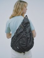 【エミ/emmi】の【em】ワンショルダーボディーバッグ 人気、トレンドファッション・服の通販 founy(ファニー) ファッション Fashion レディースファッション Fashion for Women バッグ Bags シアー Sheer, See-Through スマート Smart, Elegant トレンド Trend, Trending Now ビッグ Big, Oversized フィット Fit, Slim Fit フォルム Silhouette, Form 軽量 Lightweight, Ultra Light thumbnail DBRW[059]|ID: prp329100004938561 ipo3291000000037058463