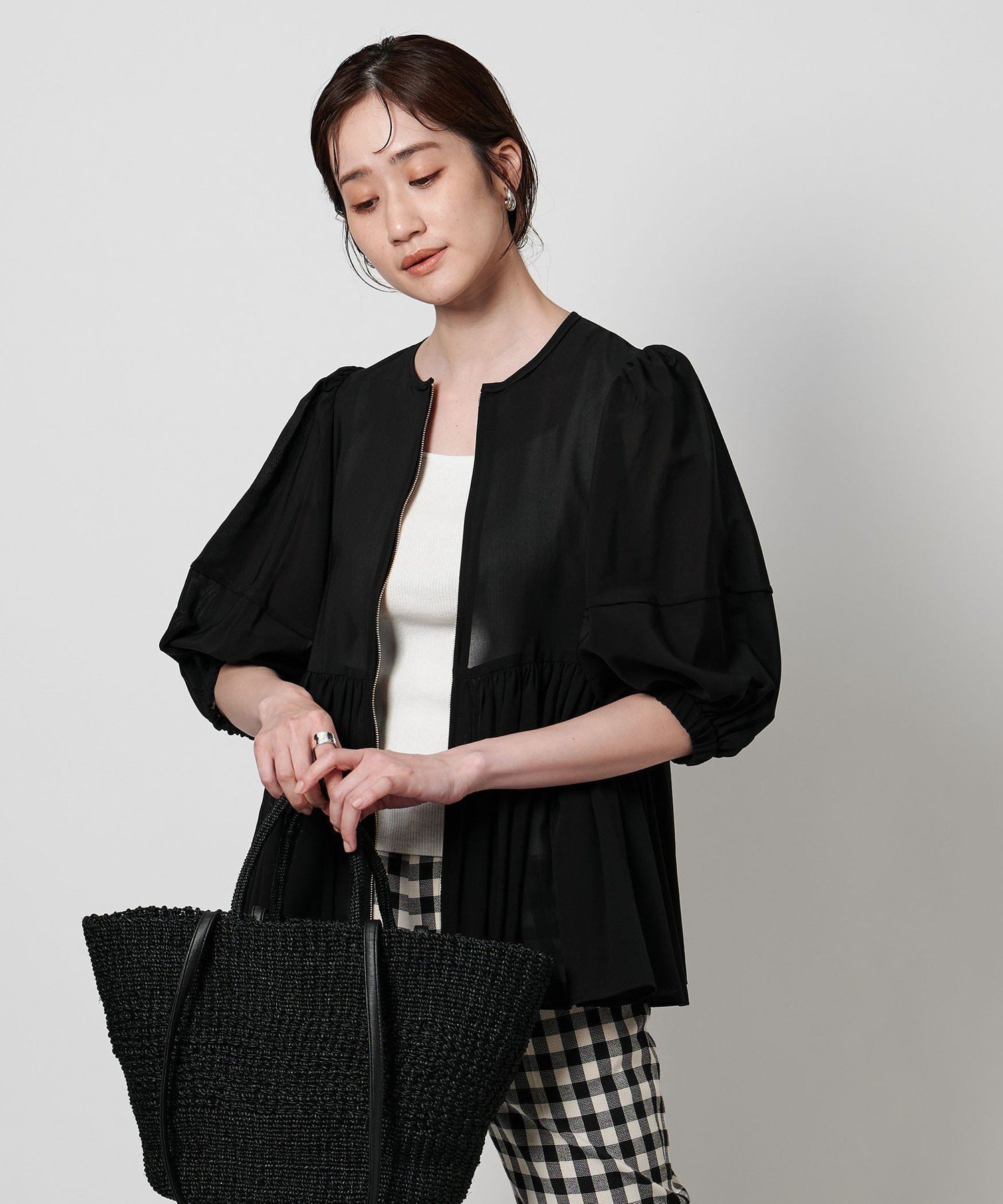 【ユナイテッドアローズ/UNITED ARROWS】のシアーブルゾン インテリア・キッズ・メンズ・レディースファッション・服の通販 founy(ファニー) 　ファッション　Fashion　レディースファッション　Fashion for Women　アウター　Coat / Outerwear Collection　ブルゾンジャケット・スポーティアウター　Blouson Jackets　オーガンジー　Organza Fabric　シアー　Sheer, See-Through　スリーブ　Sleeve, Long Sleeve / Short Sleeve　デニム　Denim, Jeans Material　フェミニン　Feminine, Girly　フロント　Front, Front Design　ブルゾン　Blouson, Bomber Jacket　ベスト　Vest, Waistcoat　ペプラム　Peplum, Flared Hem　ボトム　Bottoms, Lower Wear　ワイド　Wide, Wide Fit　アウトレット　Outlet / Clearance　おすすめ　Recommended / Our Picks　BLACK|ID: prp329100004939139 ipo3291000000037063242