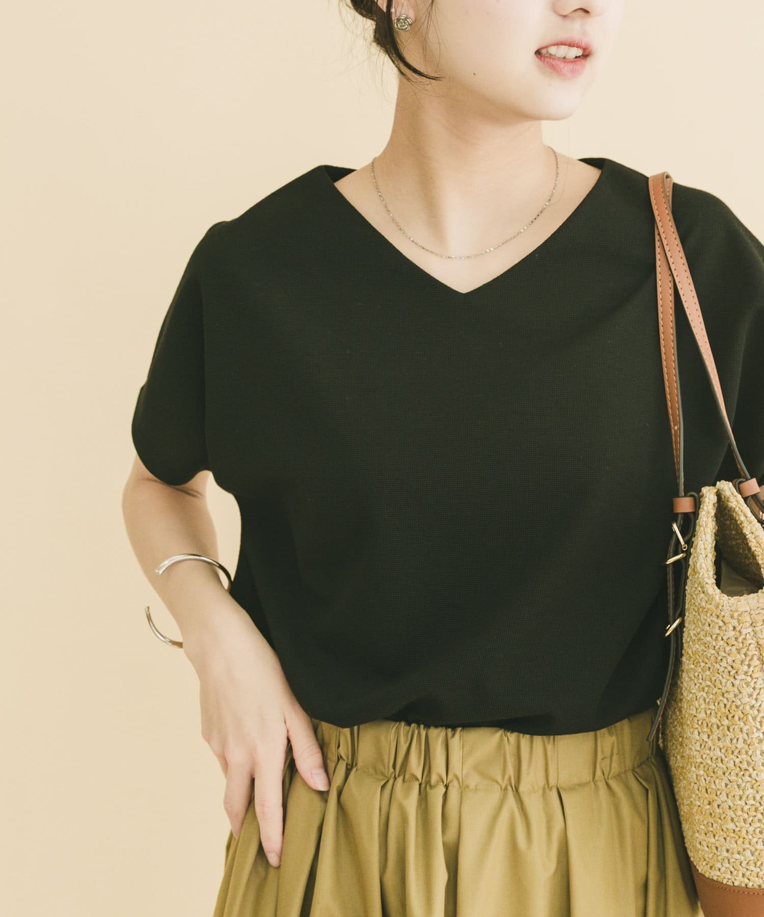 【アイテムズアーバンリサーチ/ITEMS URBAN RESEARCH】のカットミラノフレンチプルオーバー インテリア・キッズ・メンズ・レディースファッション・服の通販 founy(ファニー) 　ファッション　Fashion　レディースファッション　Fashion for Women　トップス・カットソー　Cut & Sew Tops　カジュアルプルオーバー・ニットトップス　Pullovers & Knit Tops / Casual Pullovers　インナー　Innerwear　ウォッシャブル　Machine Washable　洗える　Machine Washable　シンプル　Simple, Minimal　スリーブ　Sleeve, Long Sleeve / Short Sleeve　デコルテ　Décolleté, Neckline　人気　Popular, Best Seller　フレンチ　French, French Style　ミラノ　Milano Style, Italian-Inspired　リラックス　Relax, Relaxed Fit　S/S・春夏　SS, Spring/Summer, Warm Season　夏　Summer　エレガント 上品　Elegant　2026年　2026　ブラック|ID: prp329100004939441 ipo3291000000037065405