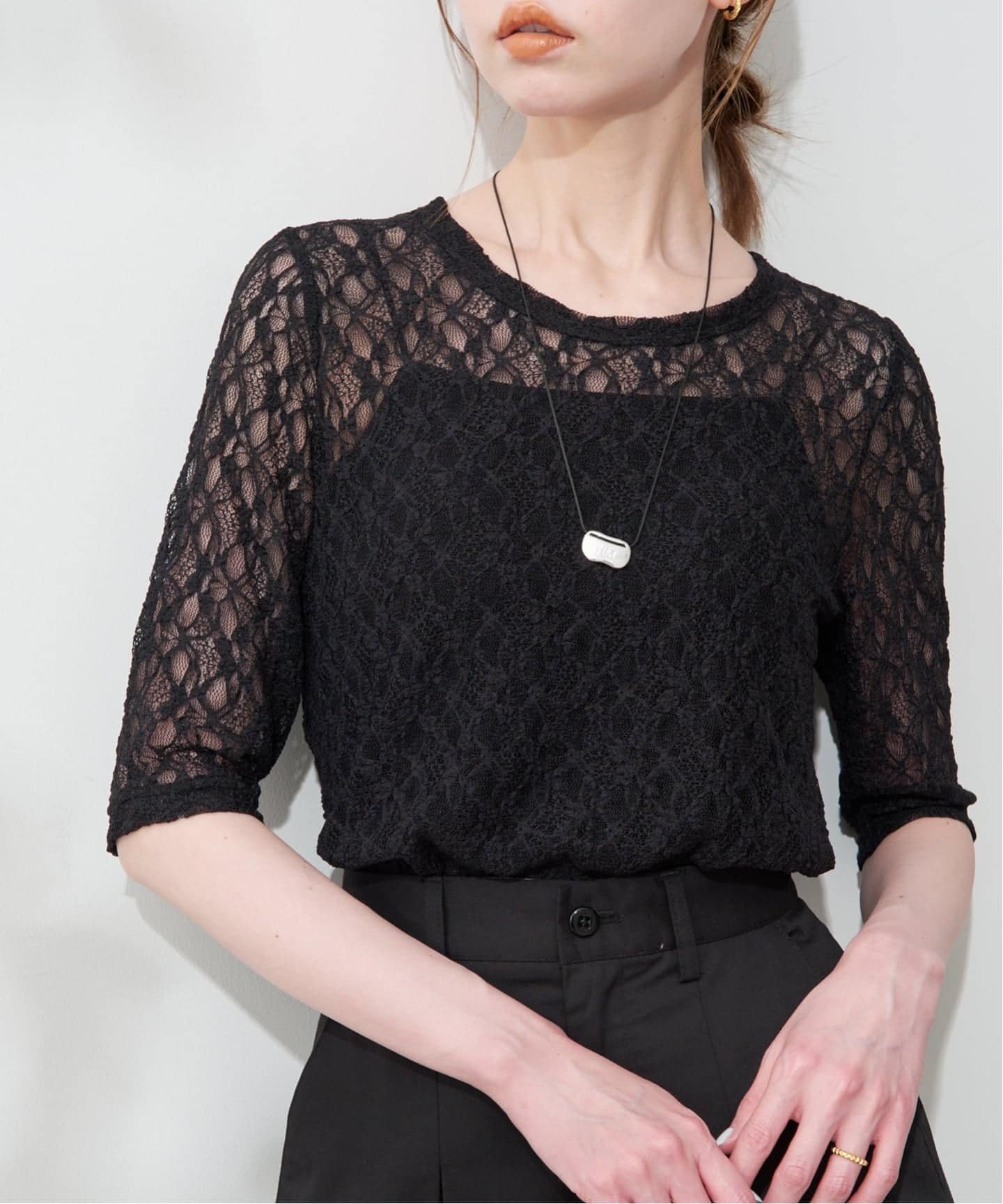 【スローブ イエナ/SLOBE IENA】のストレッチレースカットソー インテリア・キッズ・メンズ・レディースファッション・服の通販 founy(ファニー) 　ファッション　Fashion　レディースファッション　Fashion for Women　トップス・カットソー　Cut & Sew Tops　カットソー・ベーシックTシャツ　Cut-and-Sewn Tops / Stretch Tees & Basics　2026年　2026　おすすめ　Recommended / Our Picks　インナー　Innerwear　シアー　Sheer, See-Through　シンプル　Simple, Minimal　ジャケット　Jacket, Outerwear　レース　Lace, Lace Fabric　夏　Summer　ブラック|ID: prp329100004939477 ipo3291000000037065731