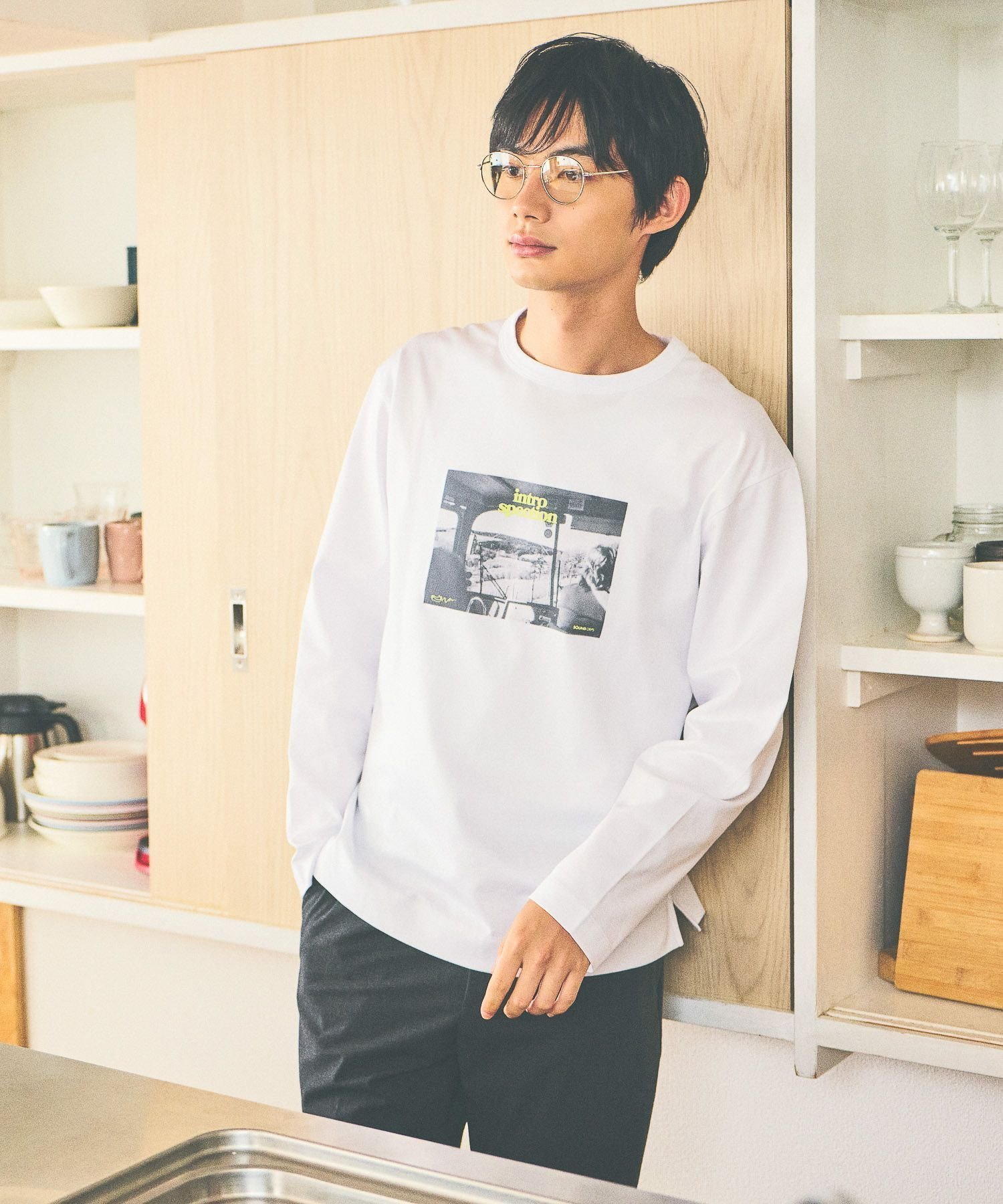 【グローバルワーク/GLOBAL WORK】のリッチクリーンTEE/プリント/長袖/147181 インテリア・キッズ・メンズ・レディースファッション・服の通販 founy(ファニー) 　ファッション　Fashion　レディースファッション　Fashion for Women　トップス・カットソー　Cut & Sew Tops　おすすめ　Recommended / Our Picks　インナー　Innerwear　グラフィック　Graphic, Graphic Design　シルク　Silk, 100% Silk　ジャケット　Jacket, Outerwear　スリット　Slit, Slit Detail　プリント　Print, Printed Pattern　リラックス　Relax, Relaxed Fit　長袖　Long Sleeve, Full Sleeve　オフ*モノクロフォト02|ID: prp329100004939483 ipo3291000000037065795