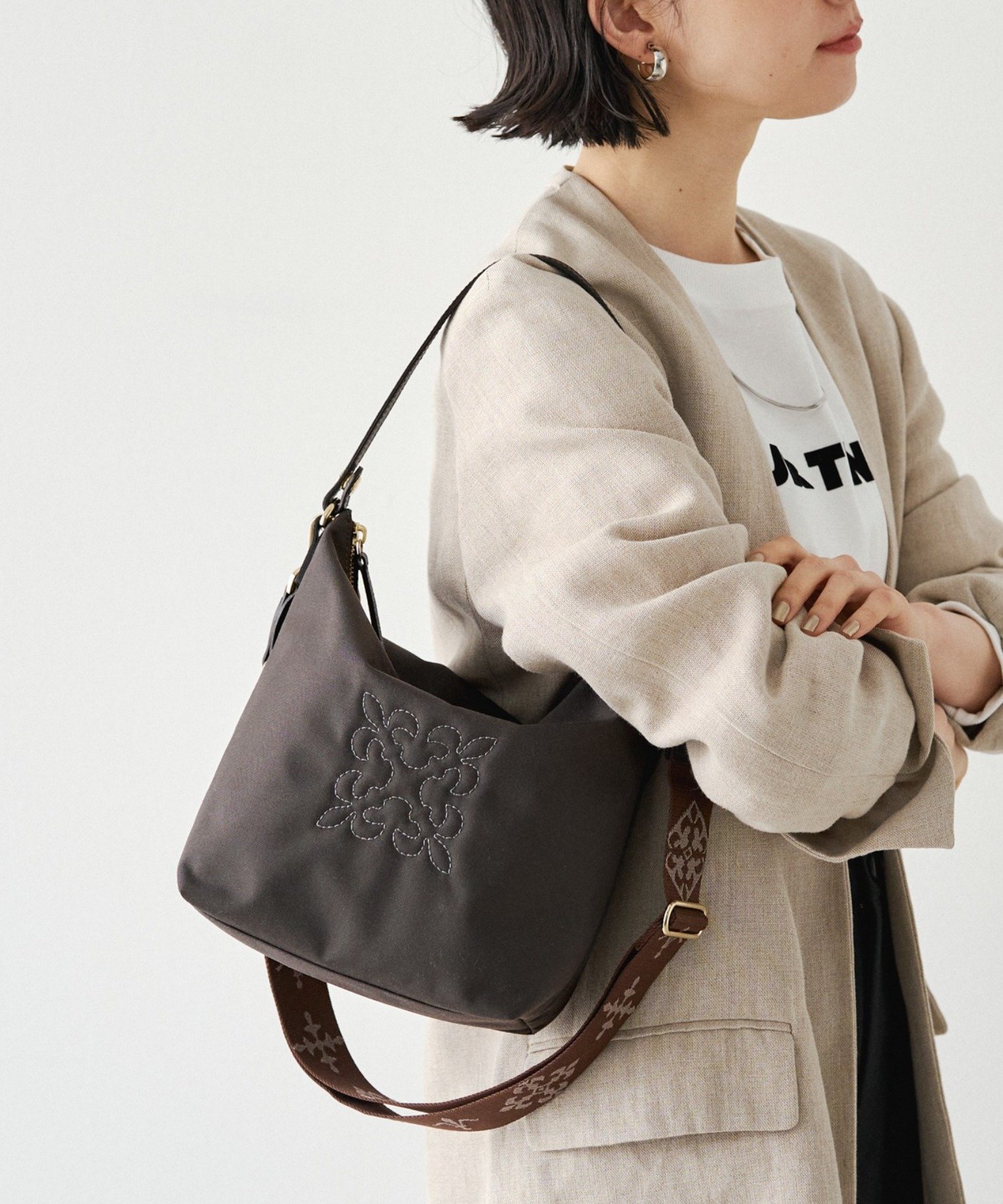 【ラシット/russet】の《WEB限定》スタンダードミニショルダーバッグ コーデュラナイロン 人気、トレンドファッション・服の通販 founy(ファニー) 　ファッション　Fashion　レディースファッション　Fashion for Women　エレガント 上品　Elegant　コンパクト　Compact, Small Size　傘　Umbrella, Parasol　軽量　Lightweight, Ultra Light　ショルダー　Shoulder, Shoulder Strap　シルバー　Silver, Metallic Silver　人気　Popular, Best Seller　バランス　Balance, Style Balance　フォルム　Silhouette, Form　ポケット　Pocket, Pocket Detail　日本製　Made In Japan　ギフト プレゼント　Gift / Present　 other-1|ID: prp329100004942072 ipo3291000000037091301