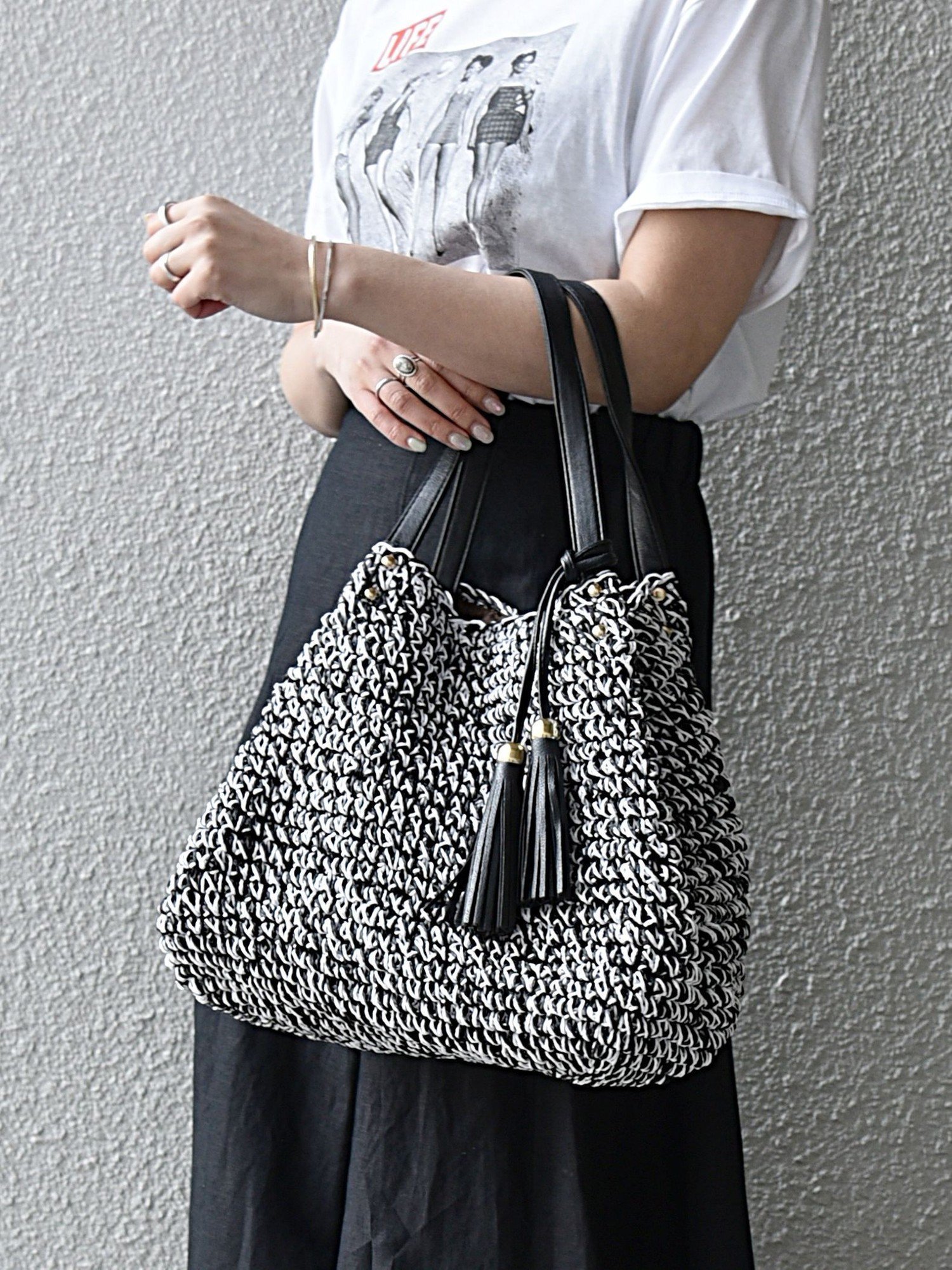 【シップス フォー ウィメン/SHIPS】の【WEB限定】SHIPS any コマアミ トート インテリア・キッズ・メンズ・レディースファッション・服の通販 founy(ファニー) 　ファッション　Fashion　レディースファッション　Fashion for Women　バッグ　Bags　春　Spring　シンプル　Simple, Minimal　タッセル　Tassel, Fringe　バランス　Balance, Style Balance　ポケット　Pocket, Pocket Detail　2026年　2026　ブラック|ID: prp329100004942113 ipo3291000000037091520