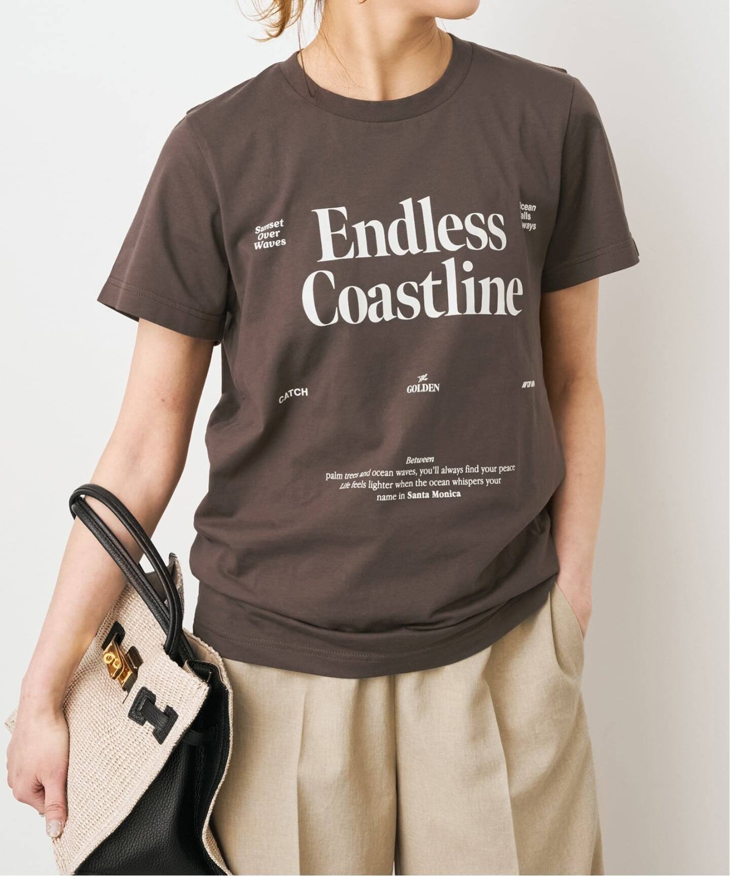 【スピック&スパン/Spick & Span】のコンパクトロゴTシャツ インテリア・キッズ・メンズ・レディースファッション・服の通販 founy(ファニー) 　ファッション　Fashion　レディースファッション　Fashion for Women　トップス・カットソー　Cut & Sew Tops　シャツ・ブラウス・オフィスカジュアル　Elegant Blouses & Button-Ups　ロングTシャツ・Tシャツ　Longline T-Shirts & Tees　グラフィック　Graphic, Graphic Design　コンパクト　Compact, Small Size　シンプル　Simple, Minimal　スマート　Smart, Elegant　バランス　Balance, Style Balance　ボトム　Bottoms, Lower Wear　ブラウンベース|ID: prp329100004942132 ipo3291000000037091633