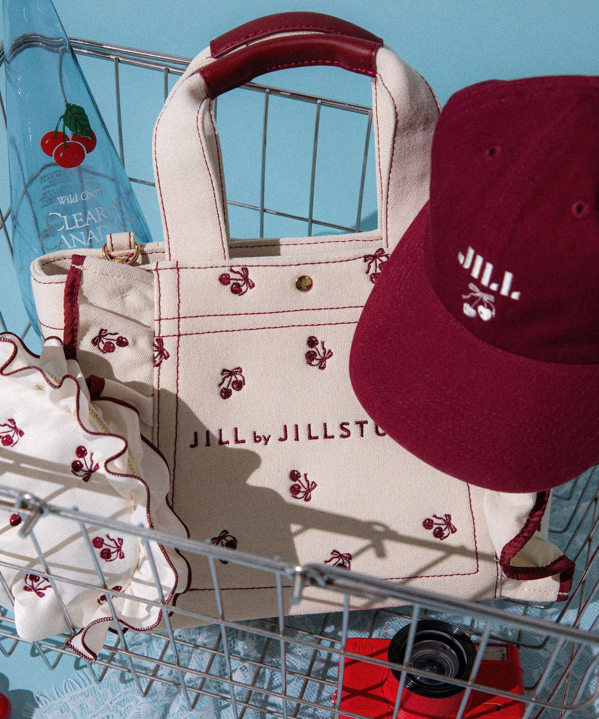 【ジルバイジルスチュアート/JILL by JILLSTUART】のCherryシリーズ フリルトートバッグ インテリア・キッズ・メンズ・レディースファッション・服の通販 founy(ファニー) 　ファッション　Fashion　レディースファッション　Fashion for Women　バッグ　Bags　キャンバス　Canvas, Canvas Fabric　スマート　Smart, Elegant　チェリー　Cherry, Cherry Pattern　人気　Popular, Best Seller　レッド|ID: prp329100004942180 ipo3291000000037091890