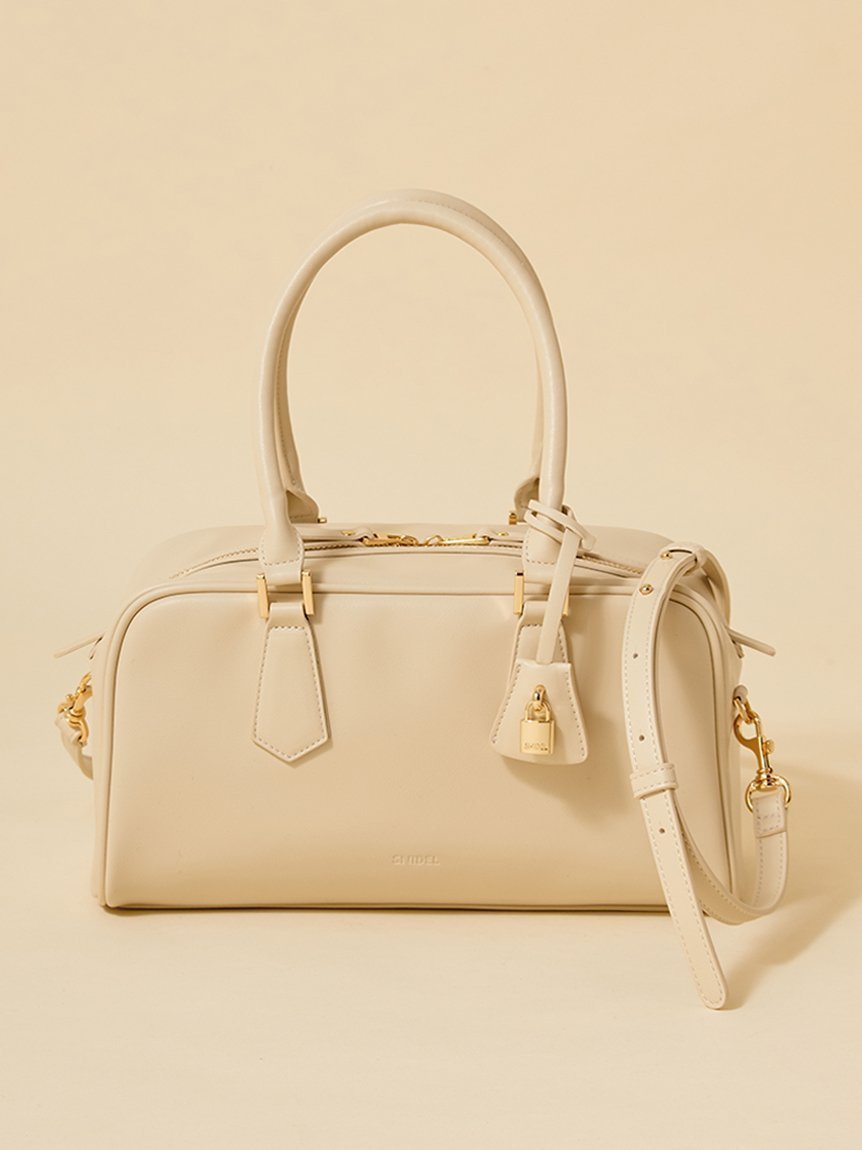 【スナイデル/SNIDEL】のパドロックチャームボストン インテリア・キッズ・メンズ・レディースファッション・服の通販 founy(ファニー) 　ファッション　Fashion　レディースファッション　Fashion for Women　おすすめ　Recommended / Our Picks　ショルダー　Shoulder, Shoulder Strap　スマート　Smart, Elegant　トレンド　Trend, Trending Now　ボストンバッグ　Boston Bag, Retro Bag　エレガント 上品　Elegant　IVR[003]|ID: prp329100004942196 ipo3291000000037092046