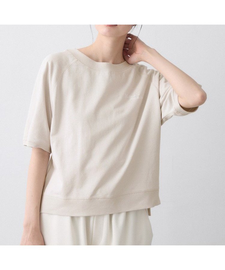 【デッサン/Dessin】の【洗える】ミニ裏毛刺繍ロゴプルオーバー インテリア・キッズ・メンズ・レディースファッション・服の通販 founy(ファニー) 　ファッション　Fashion　レディースファッション　Fashion for Women　トップス・カットソー　Cut & Sew Tops　カジュアルプルオーバー・ニットトップス　Pullovers & Knit Tops / Casual Pullovers　おすすめ　Recommended / Our Picks　インナー　Innerwear　ジャケット　Jacket, Outerwear　スマート　Smart, Elegant　デニム　Denim, Jeans Material　ブルゾン　Blouson, Bomber Jacket　ベーシック　Basic, Essential　ロング　Long, Long-Length　ワイド　Wide, Wide Fit　洗える　Machine Washable　グレージュ|ID: prp329100004942827 ipo3291000000037099546