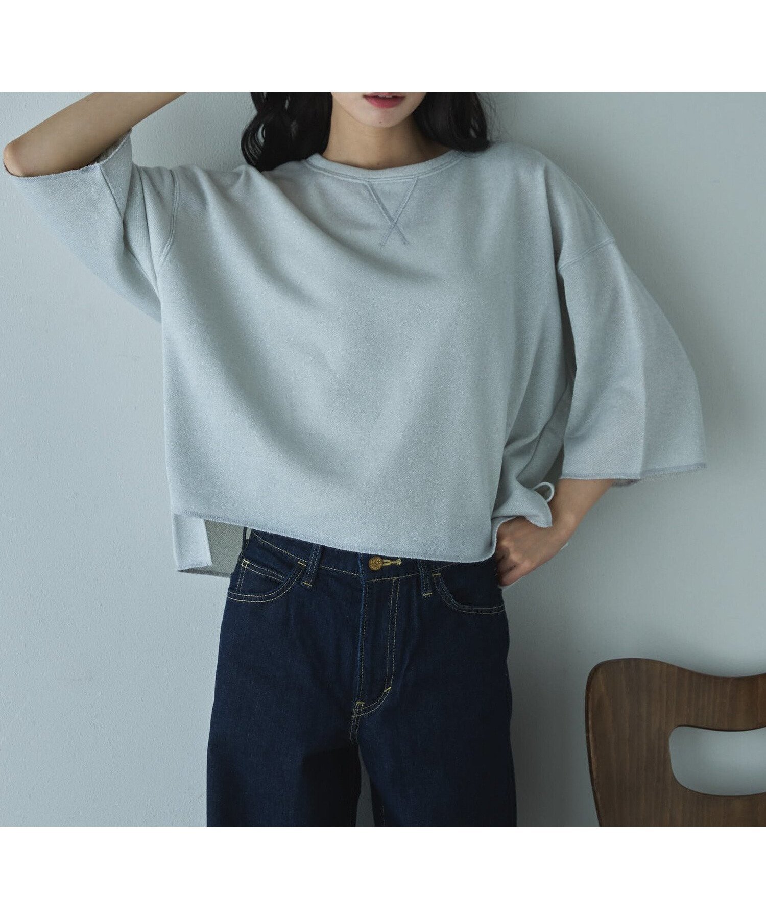 【ドゥ アルシーヴ/Doux archives】のラメ裏毛ショートスリーブプルオーバー インテリア・キッズ・メンズ・レディースファッション・服の通販 founy(ファニー) 　ファッション　Fashion　レディースファッション　Fashion for Women　トップス・カットソー　Cut & Sew Tops　カジュアルプルオーバー・ニットトップス　Pullovers & Knit Tops / Casual Pullovers　スウェット / スエット　Sweatshirt, Sweatwear　人気　Popular, Best Seller　フロント　Front, Front Design　ロールアップ　Roll-Up, Cuffed Hem　OFF WHITE|ID: prp329100004942831 ipo3291000000037099571