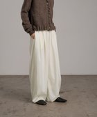 【ローリーズファーム/LOWRYS FARM】のイージーワイドコクーンパンツ 人気、トレンドファッション・服の通販 founy(ファニー) ファッション Fashion レディースファッション Fashion for Women パンツ Pants & Trousers おすすめ Recommended / Our Picks なめらか Smooth, Silky Texture ギャザー Gathered, Ruffled コクーン Cocoon, Cocoon Silhouette コンパクト Compact, Small Size ショート Short, Short Length バランス Balance, Style Balance リラックス Relax, Relaxed Fit thumbnail アイボリー|ID: prp329100004942857 ipo3291000000037099716