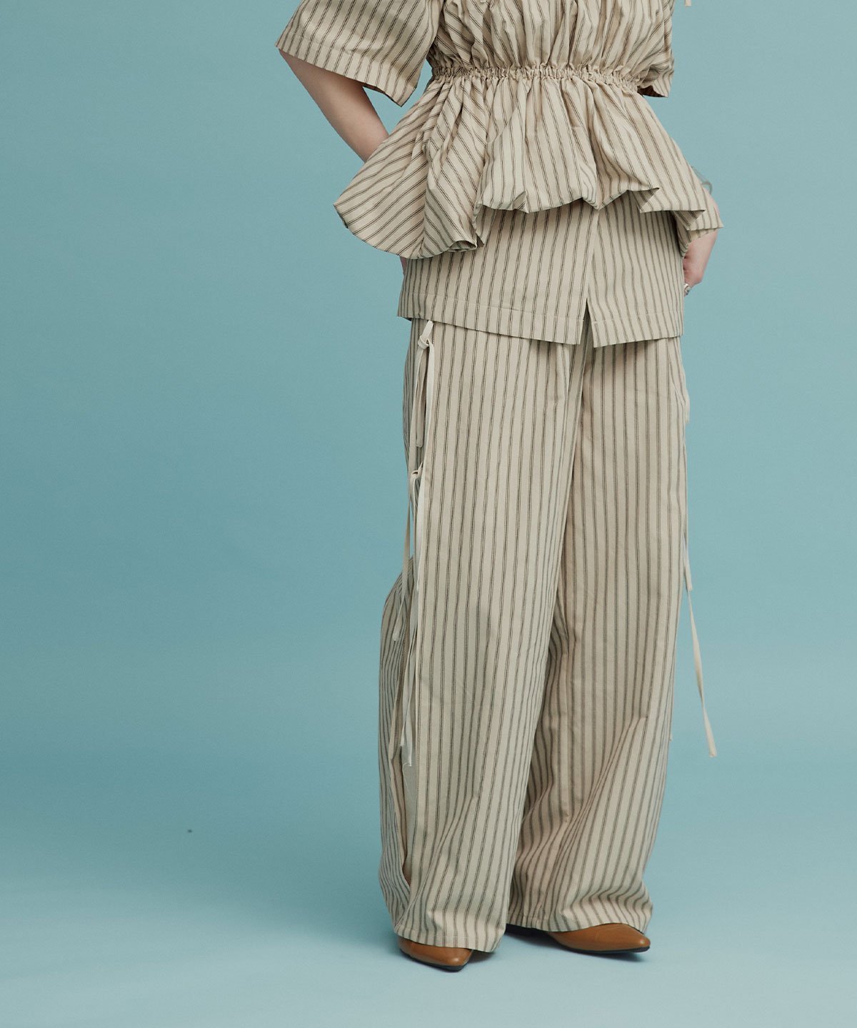 【フーク/W Huku】のブロードストライプサイドリボンパンツ インテリア・キッズ・メンズ・レディースファッション・服の通販 founy(ファニー) 　ファッション　Fashion　レディースファッション　Fashion for Women　パンツ　Pants & Trousers　オリエンタル　Oriental Pattern　ストライプ　Stripe, Striped Pattern　セットアップ　Set-Up, Coordinated Outfit　フォルム　Silhouette, Form　ブロード　Broadcloth, Fine Cotton　ポケット　Pocket, Pocket Detail　ミックス　Mix, Mixed Style　リボン　Ribbon, Bow　ベージュ|ID: prp329100004942859 ipo3291000000037099737