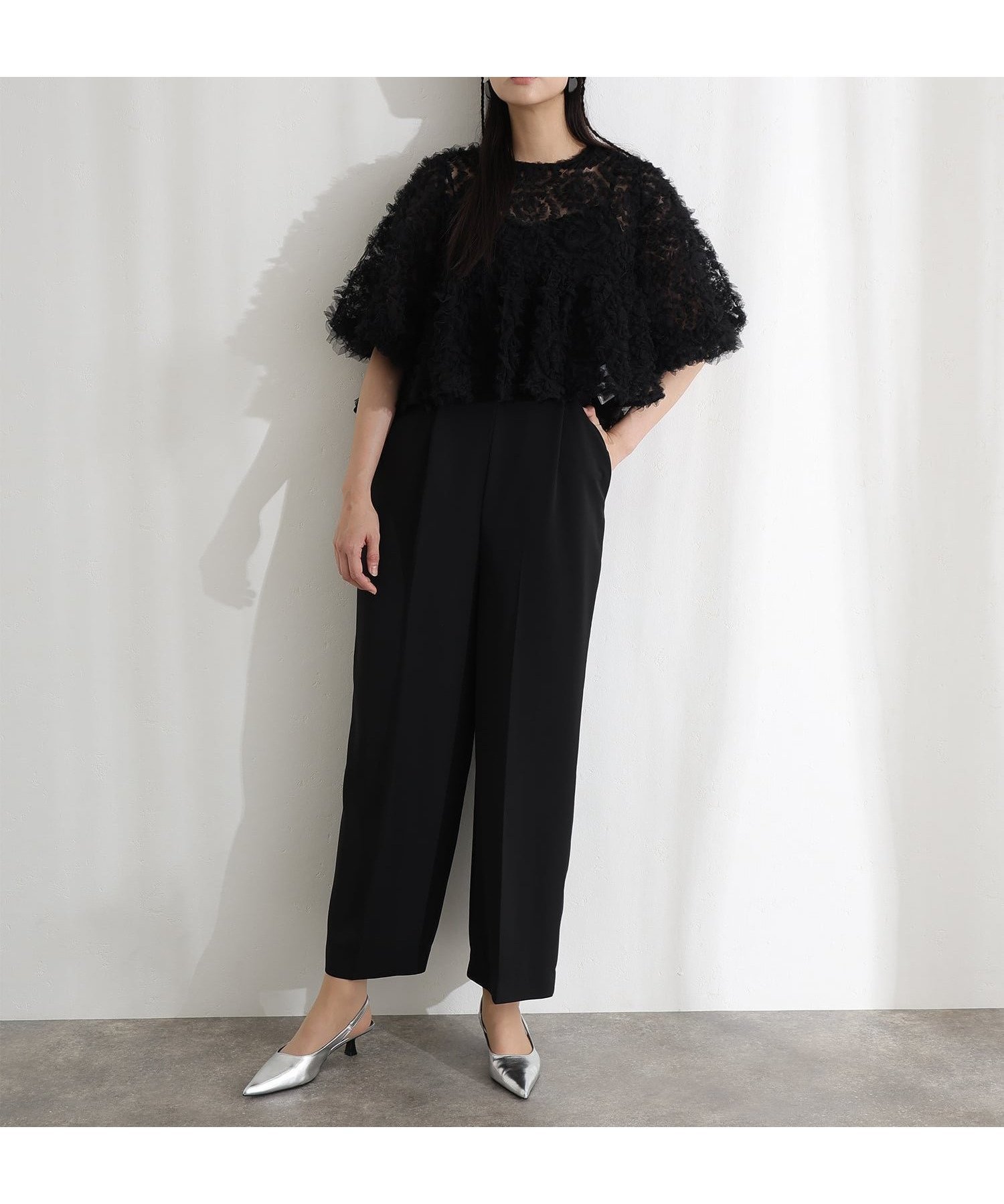 【プールヴー/PourVous】のペタルテクスチャーオールインワンドレス 結婚式 パンツドレス インテリア・キッズ・メンズ・レディースファッション・服の通販 founy(ファニー) 　ファッション　Fashion　レディースファッション　Fashion for Women　パンツ　Pants & Trousers　デコルテ　Décolleté, Neckline　ドレス　Dress, One-Piece　ボトム　Bottoms, Lower Wear　ワイド　Wide, Wide Fit　おすすめ　Recommended / Our Picks　エレガント 上品　Elegant　セレモニー　Ceremony　結婚式　Wedding　二次会　After Party　ブラック|ID: prp329100004942870 ipo3291000000037099790