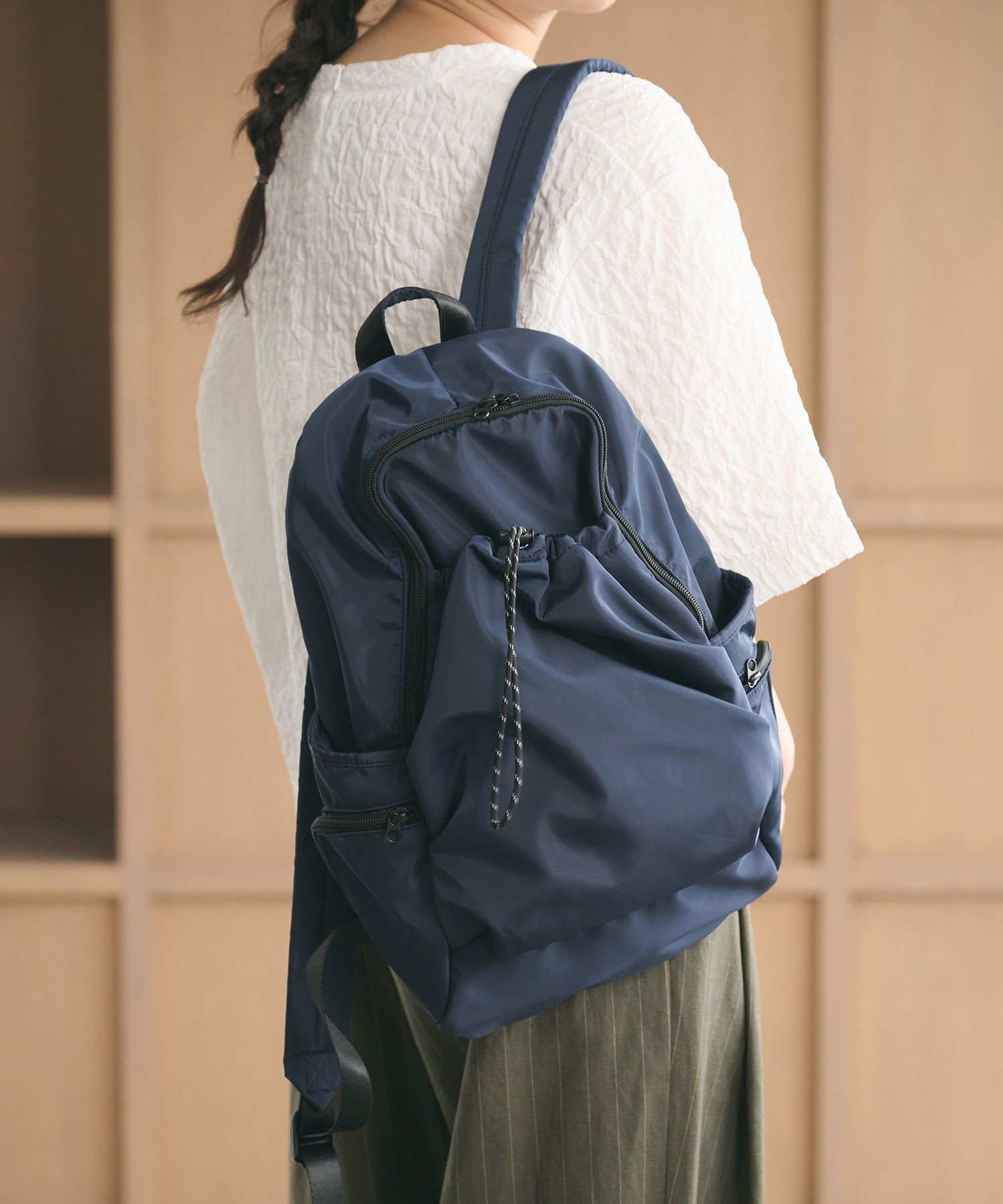 【ビューティ&ユース ユナイテッドアローズ/BEAUTY&YOUTH / UNITED ARROWS】のドロストポケット リュック インテリア・キッズ・メンズ・レディースファッション・服の通販 founy(ファニー) 　ファッション　Fashion　レディースファッション　Fashion for Women　軽量　Lightweight, Ultra Light　スマート　Smart, Elegant　トレンド　Trend, Trending Now　フェミニン　Feminine, Girly　フロント　Front, Front Design　ポケット　Pocket, Pocket Detail　リュック　Backpack, Rucksack　おすすめ　Recommended / Our Picks　旅行　Travel　ビジネス 仕事 通勤　Business / Work / Commuting　NAVY|ID: prp329100004943123 ipo3291000000037103314