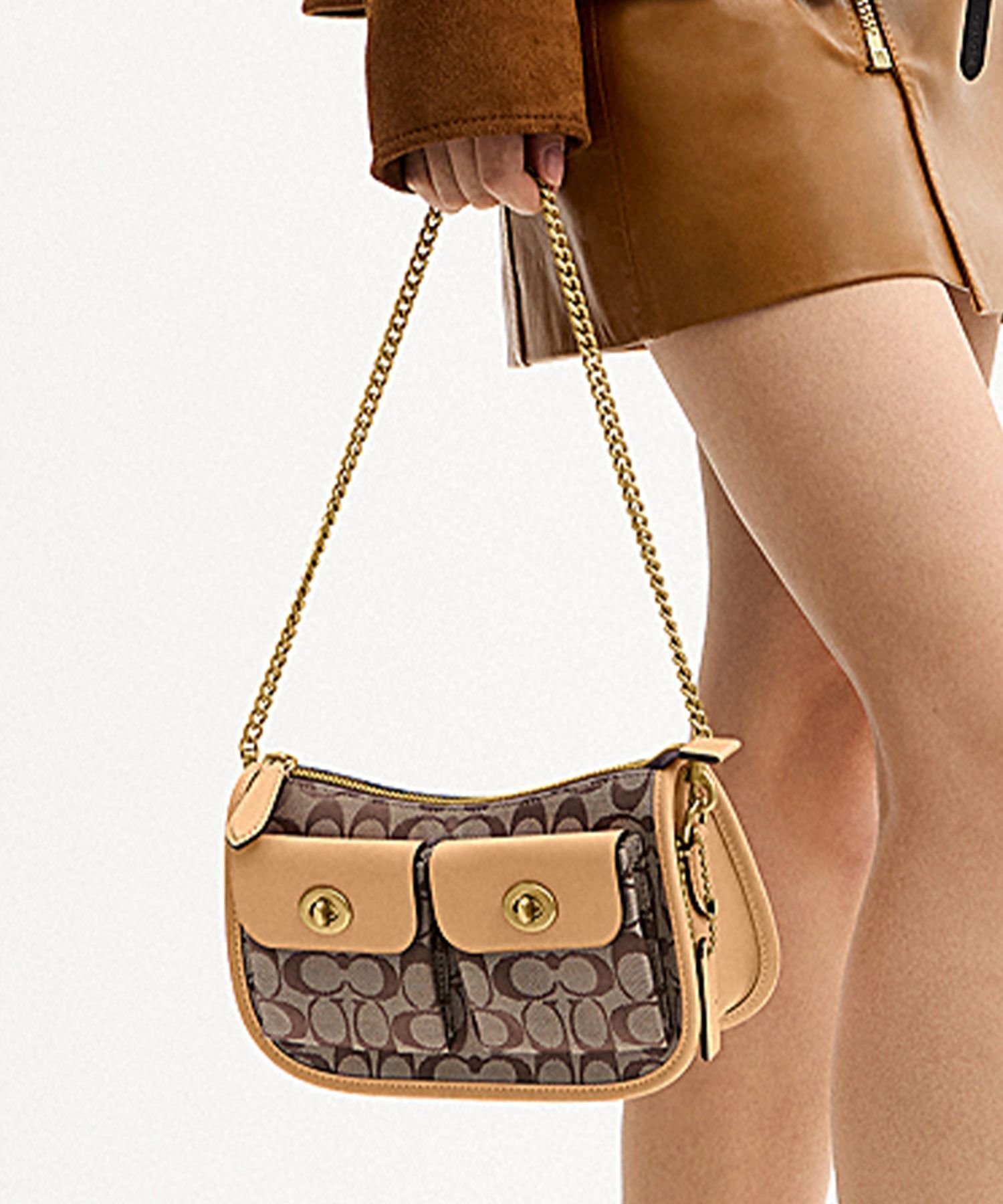 【コーチ/COACH】のツイン ターンロック ウェイバリー バッグ・シグネチャー ジャカード 人気、トレンドファッション・服の通販 founy(ファニー) 　ファッション　Fashion　レディースファッション　Fashion for Women　コンパクト　Compact, Small Size　ジャカード／ジャガード　Jacquard, Woven Pattern　スマート　Smart, Elegant　財布　Wallet, Purse　ニューヨーク　New York, NYC Style　フラップ　Flap, Flap Pocket　フロント　Front, Front Design　プリント　Print, Printed Pattern　ポケット　Pocket, Pocket Detail　ラップ　Wrap, Wrap Design　ギフト プレゼント　Gift / Present　 other-1|ID: prp329100004943130 ipo3291000000037103453