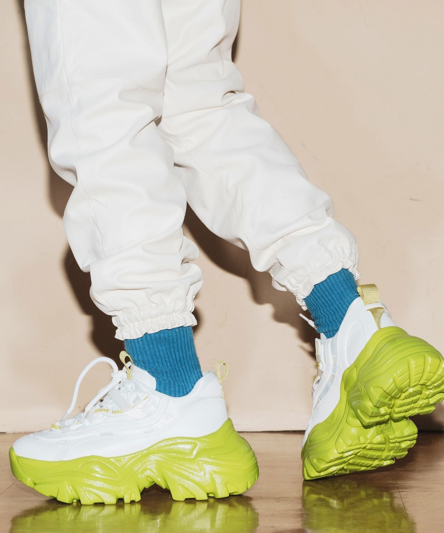 【スティーブマデン/STEVE MADDEN】の厚底ボリュームスニーカー インテリア・キッズ・メンズ・レディースファッション・服の通販 founy(ファニー) 　ファッション　Fashion　レディースファッション　Fashion for Women　おすすめ　Recommended / Our Picks　シューズ　Shoes, Footwear　スニーカー　Sneakers, Trainers　ニューヨーク　New York, NYC Style　フォルム　Silhouette, Form　ミュール　Mule, Backless Shoes　厚底　Platform Shoes　ホワイトライム|ID: prp329100004943133 ipo3291000000037103528