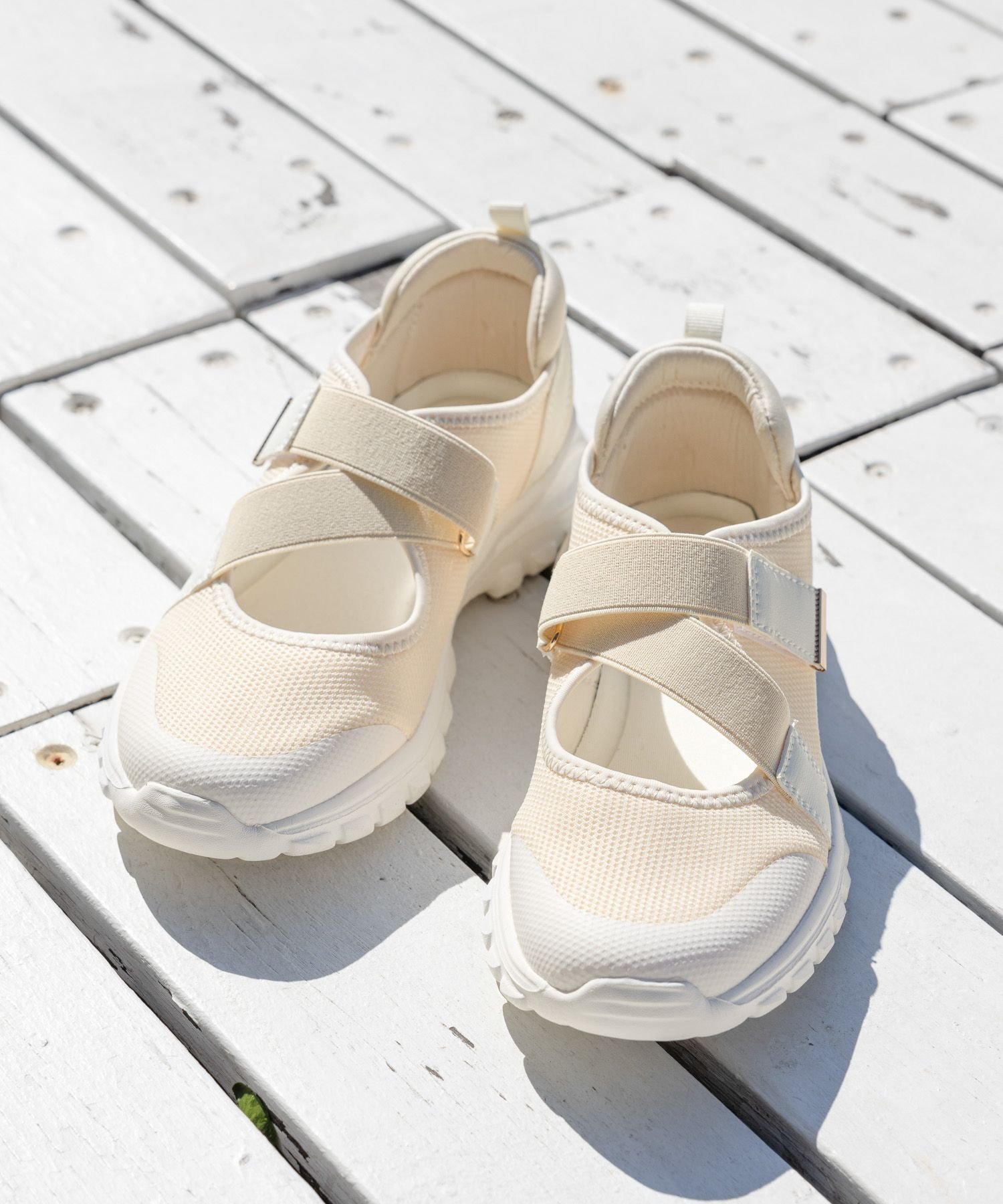 【グローバルワーク/GLOBAL WORK】のエアかるクッションベルトスニーカー/102313 インテリア・キッズ・メンズ・レディースファッション・服の通販 founy(ファニー) 　ファッション　Fashion　レディースファッション　Fashion for Women　ベルト&ウエストマーク　Belts & Waist Accessories　クッション　Cushion, Throw Pillow　サンダル　Sandals, Summer Shoes　シアー　Sheer, See-Through　スニーカー　Sneakers, Trainers　メッシュ　Mesh, Net Fabric　抗菌　Antibacterial, Bacteria-Resistant　アイボリー08|ID: prp329100004943134 ipo3291000000037103557