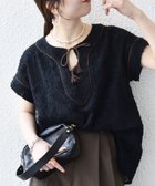 【シップス フォー ウィメン/SHIPS】のSHIPS any 手洗い可能 メッシュ ジャカード カフタン スキッパー ブラウス 人気、トレンドファッション・服の通販 founy(ファニー) ファッション Fashion レディースファッション Fashion for Women トップス・カットソー Cut & Sew Tops シャツ・ブラウス・オフィスカジュアル Elegant Blouses & Button-Ups イエロー Yellow インド Indian Textile エスニック Ethnic Style 洗える Machine Washable ジャカード／ジャガード Jacquard, Woven Pattern スキッパー Skipper, Open Collar タッセル Tassel, Fringe デニム Denim, Jeans Material 定番 Standard, Basic Item パイピング Piping, Trim Design フロント Front, Front Design メッシュ Mesh, Net Fabric リゾート Resort, Vacation Style リネン Linen, Linen Fabric リラックス Relax, Relaxed Fit ロング Long, Long-Length ワイド Wide, Wide Fit 夏 Summer 2026年 2026 2026春夏・S/S Spring/Summer 2026 SS26 thumbnail ブラック|ID: prp329100004956779 ipo3291000000037193721