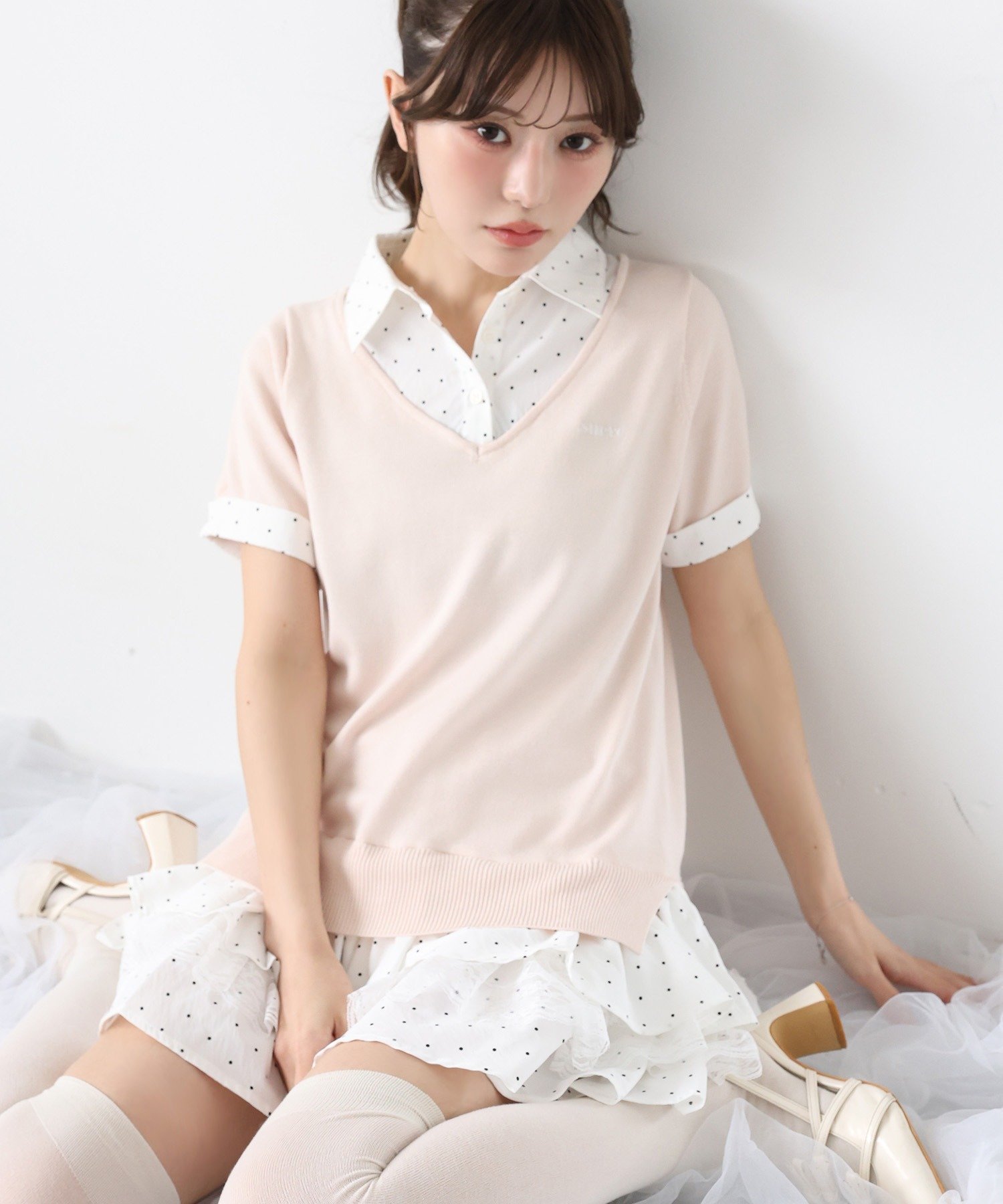 【ナイスクラップ/NICE CLAUP】のニットドッキング半袖シャツチュニック インテリア・キッズ・メンズ・レディースファッション・服の通販 founy(ファニー) 　ファッション　Fashion　レディースファッション　Fashion for Women　トップス・カットソー　Cut & Sew Tops　ニット　Knit Tops & Sweaters　シャツ・ブラウス・オフィスカジュアル　Elegant Blouses & Button-Ups　サンダル　Sandals, Summer Shoes　シャツワンピ　Shirt Dress, Shirt One-Piece　スニーカー　Sneakers, Trainers　ダウン　Down, Puffer　チュニック　Tunic, Long Top　ドッキング　Docking, Mixed Material　バランス　Balance, Style Balance　フリル　Frill, Ruffle　半袖　Short Sleeve, Half Sleeve　ミックス　Mix, Mixed Style　ミュール　Mule, Backless Shoes　再入荷　Restock / Back in Stock　おすすめ　Recommended / Our Picks　夏　Summer　ピンク|ID: prp329100004957005 ipo3291000000037195400