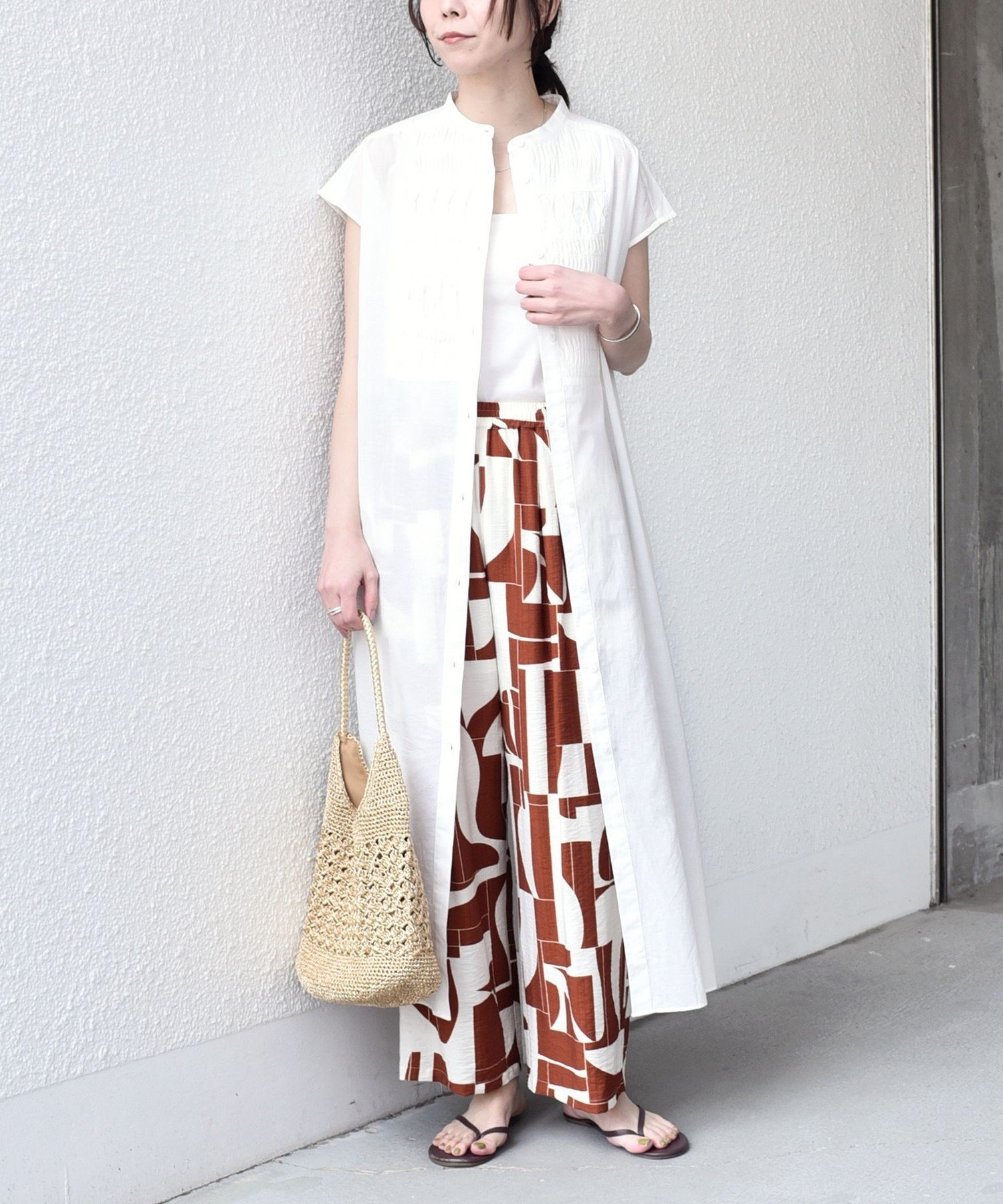 【シップス フォー ウィメン/SHIPS】のSHIPS Colors 手洗い可能 コットン ピンタック ヨーク シャツ ワンピース インテリア・キッズ・メンズ・レディースファッション・服の通販 founy(ファニー) 　ファッション　Fashion　レディースファッション　Fashion for Women　ワンピース　Dresses　シャツワンピース / 1枚で着映えコーデ　Shirt Dresses　インド　Indian Textile　スタンド　Stand Collar, Upright Stand　スリーブ　Sleeve, Long Sleeve / Short Sleeve　タンク　Tank Top, Sleeveless Top　デニム　Denim, Jeans Material　フレンチ　French, French Style　フロント　Front, Front Design　ペチコート　Petticoat, Underskirt　メンズ　Men's, Menswear　ヨーク　Yoke, Yoke Design　アウトレット　Outlet / Clearance　おすすめ　Recommended / Our Picks　ビジネス 仕事 通勤　Business / Work / Commuting　2026年　2026　2026春夏・S/S　Spring/Summer 2026 SS26　オフホワイト|ID: prp329100004957064 ipo3291000000037195817