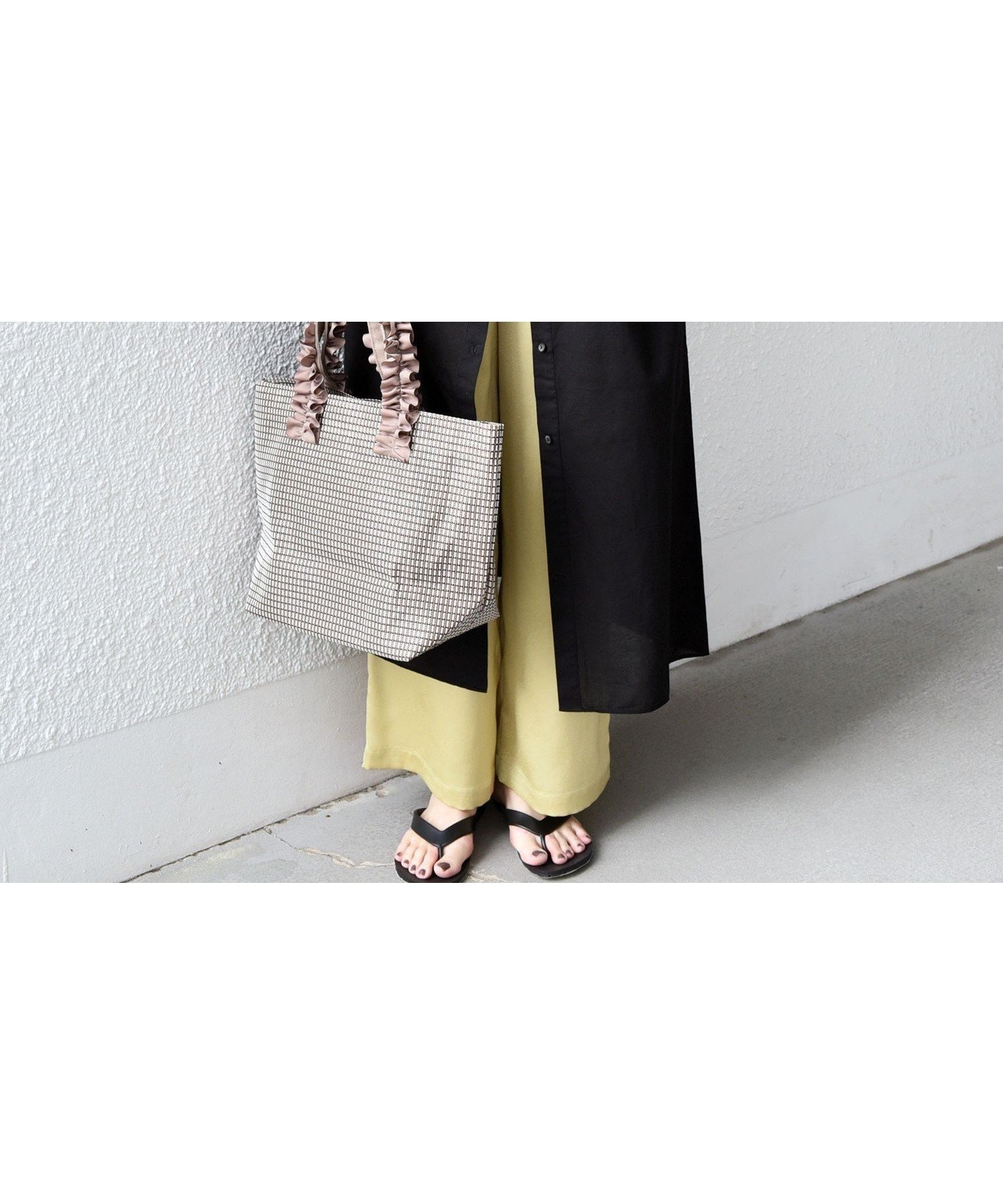 【シップス フォー ウィメン/SHIPS】のSHIPS Colors 手洗い可能 コットン ピンタック ヨーク シャツ ワンピース インテリア・キッズ・メンズ・レディースファッション・服の通販 founy(ファニー) 　ファッション　Fashion　レディースファッション　Fashion for Women　ワンピース　Dresses　シャツワンピース / 1枚で着映えコーデ　Shirt Dresses　インド　Indian Textile　スタンド　Stand Collar, Upright Stand　スリーブ　Sleeve, Long Sleeve / Short Sleeve　タンク　Tank Top, Sleeveless Top　デニム　Denim, Jeans Material　フレンチ　French, French Style　フロント　Front, Front Design　ペチコート　Petticoat, Underskirt　メンズ　Men's, Menswear　ヨーク　Yoke, Yoke Design　アウトレット　Outlet / Clearance　おすすめ　Recommended / Our Picks　ビジネス 仕事 通勤　Business / Work / Commuting　2026年　2026　2026春夏・S/S　Spring/Summer 2026 SS26　ブラック|ID: prp329100004957064 ipo3291000000037195819