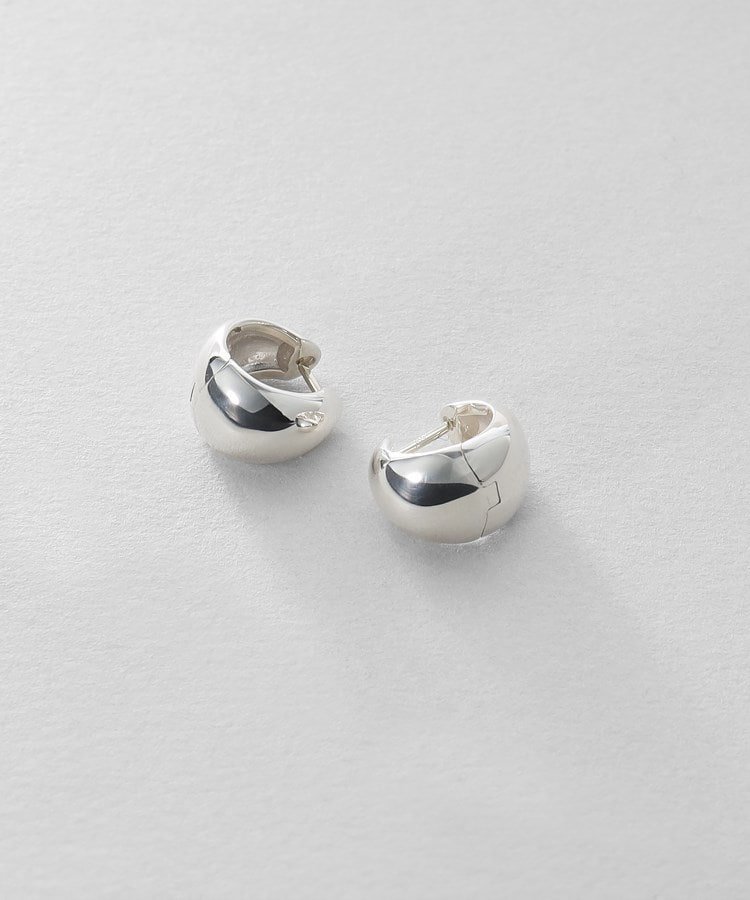 【ココシュニック オンキッチュ/COCOSHNIK ONKITSCH】のシルバー ハギーフープ ポインテッドワイドピアス インテリア・キッズ・メンズ・レディースファッション・服の通販 founy(ファニー) 　ファッション　Fashion　レディースファッション　Fashion for Women　おすすめ　Recommended / Our Picks　ギフト プレゼント　Gift / Present　コーティング　Coating, Coated Finish　シルバー　Silver, Metallic Silver　シンプル　Simple, Minimal　フープ　Hoop, Hoop Earrings　ベーシック　Basic, Essential　シルバー|ID: prp329100004957191 ipo3291000000037196745