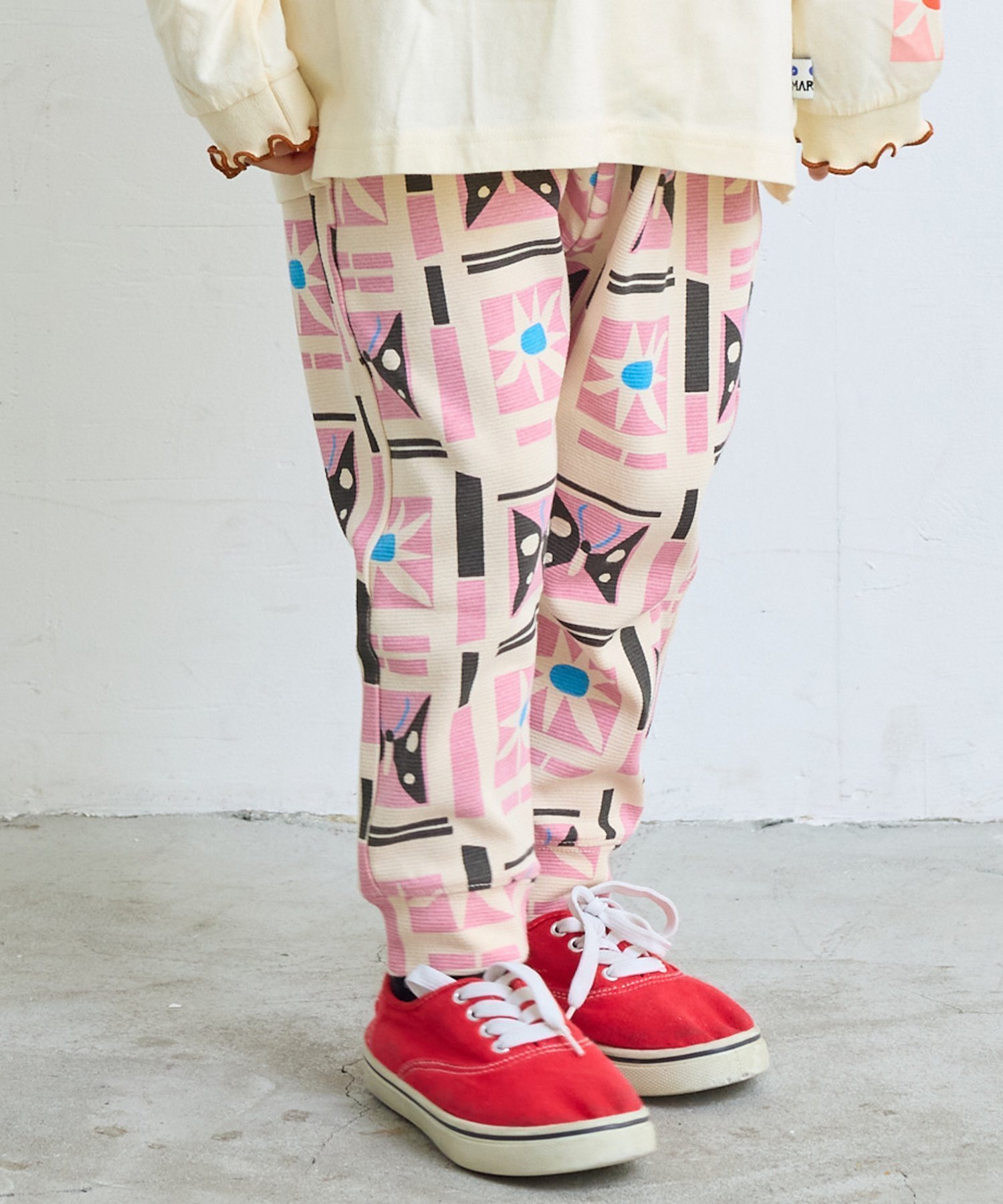 【その他のブランド/Other】のソウガラサルエルロングパンツ インテリア・キッズ・メンズ・レディースファッション・服の通販 founy(ファニー) 　ファッション　Fashion　キッズファッション　Fashion for Kids　ボトムス　Bottoms　おすすめ　Recommended / Our Picks　なめらか　Smooth, Silky Texture　シンプル　Simple, Minimal　スウェット / スエット　Sweatshirt, Sweatwear　ストライプ　Stripe, Striped Pattern　ワッフル　Waffle, Waffle Knit　人気　Popular, Best Seller　定番　Standard, Basic Item　無地　Plain, Solid Color　オフホワイトPT|ID: prp329100004960548 ipo3291000000037219017