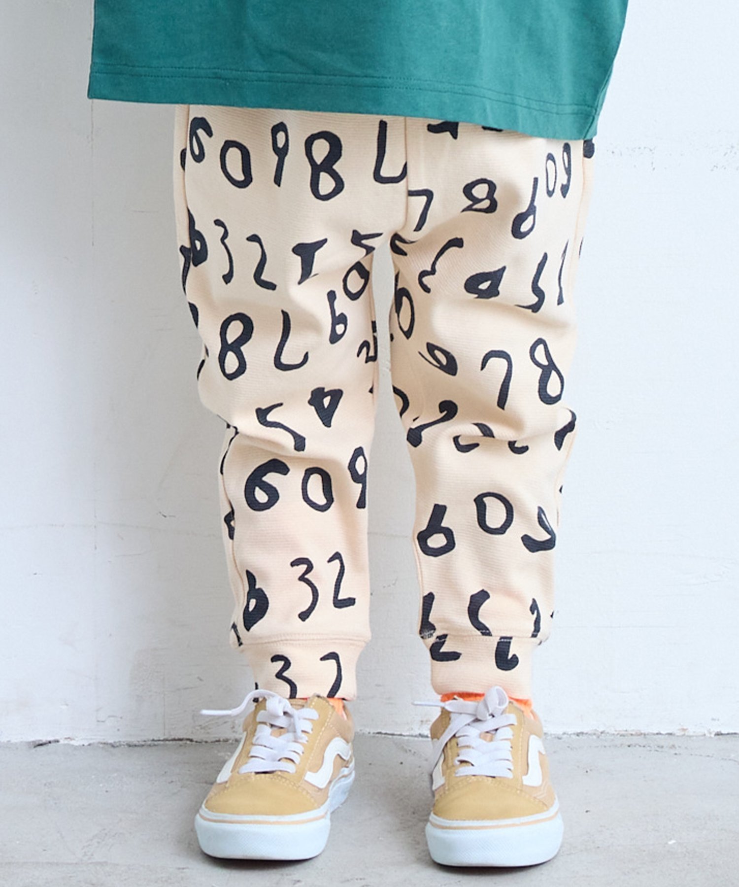 【その他のブランド/Other】のソウガラサルエルロングパンツ インテリア・キッズ・メンズ・レディースファッション・服の通販 founy(ファニー) 　ファッション　Fashion　キッズファッション　Fashion for Kids　ボトムス　Bottoms　おすすめ　Recommended / Our Picks　なめらか　Smooth, Silky Texture　シンプル　Simple, Minimal　スウェット / スエット　Sweatshirt, Sweatwear　ストライプ　Stripe, Striped Pattern　ワッフル　Waffle, Waffle Knit　人気　Popular, Best Seller　定番　Standard, Basic Item　無地　Plain, Solid Color　ブラックPT|ID: prp329100004960548 ipo3291000000037219019